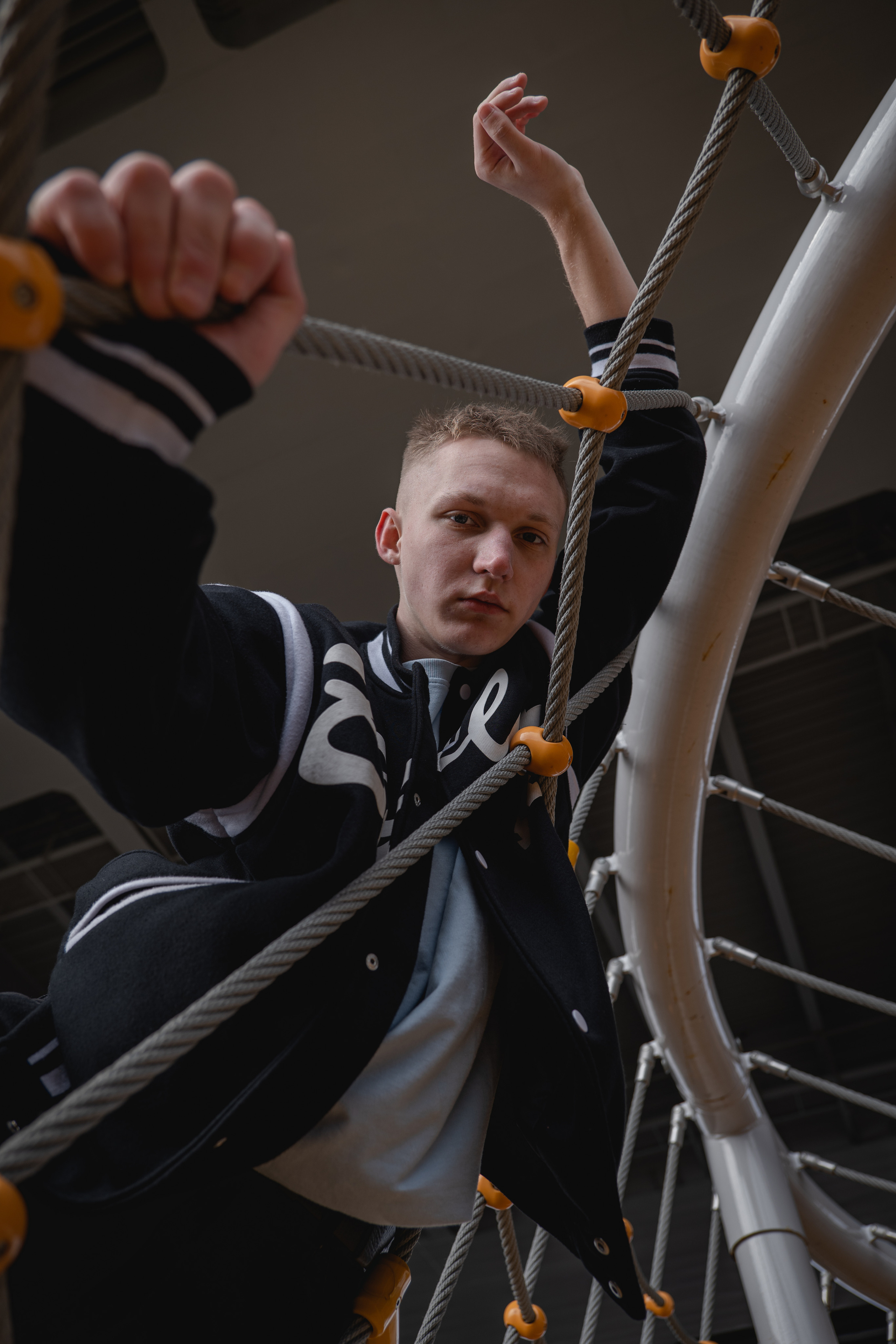 Богдан — Мост Бетанкура. Фотосессия в Спб в студии, фотограф Панютина Марина