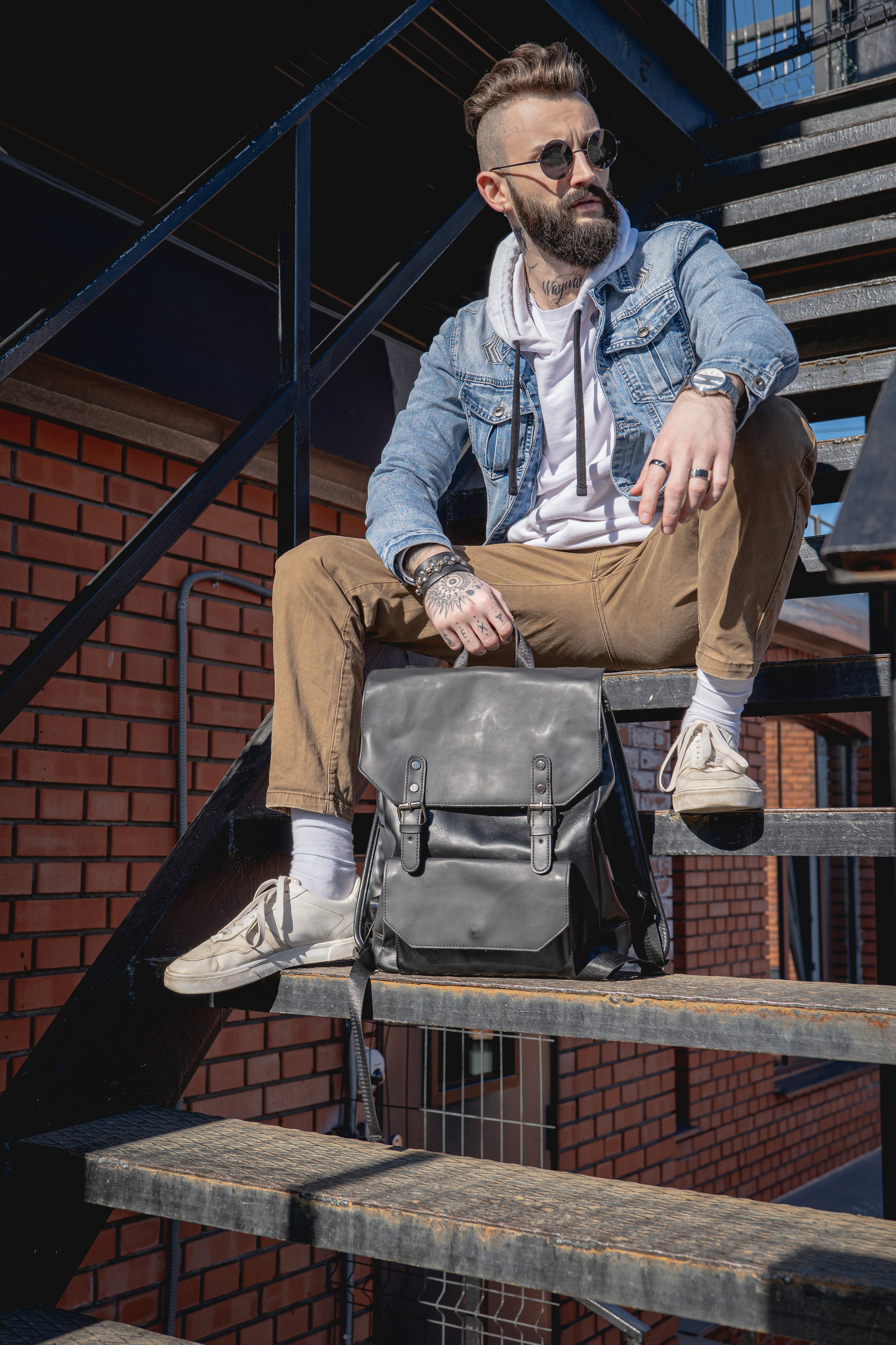 Кирилл, пространство Бергольтц. Фотосессия в Спб в студии, фотограф Панютина Марина