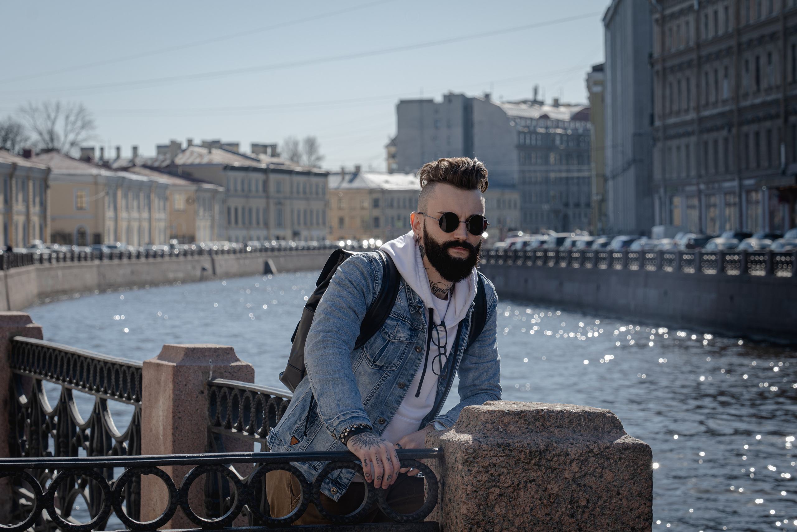 Кирилл, пространство Бергольтц. Фотосессия в Спб в студии, фотограф Панютина Марина