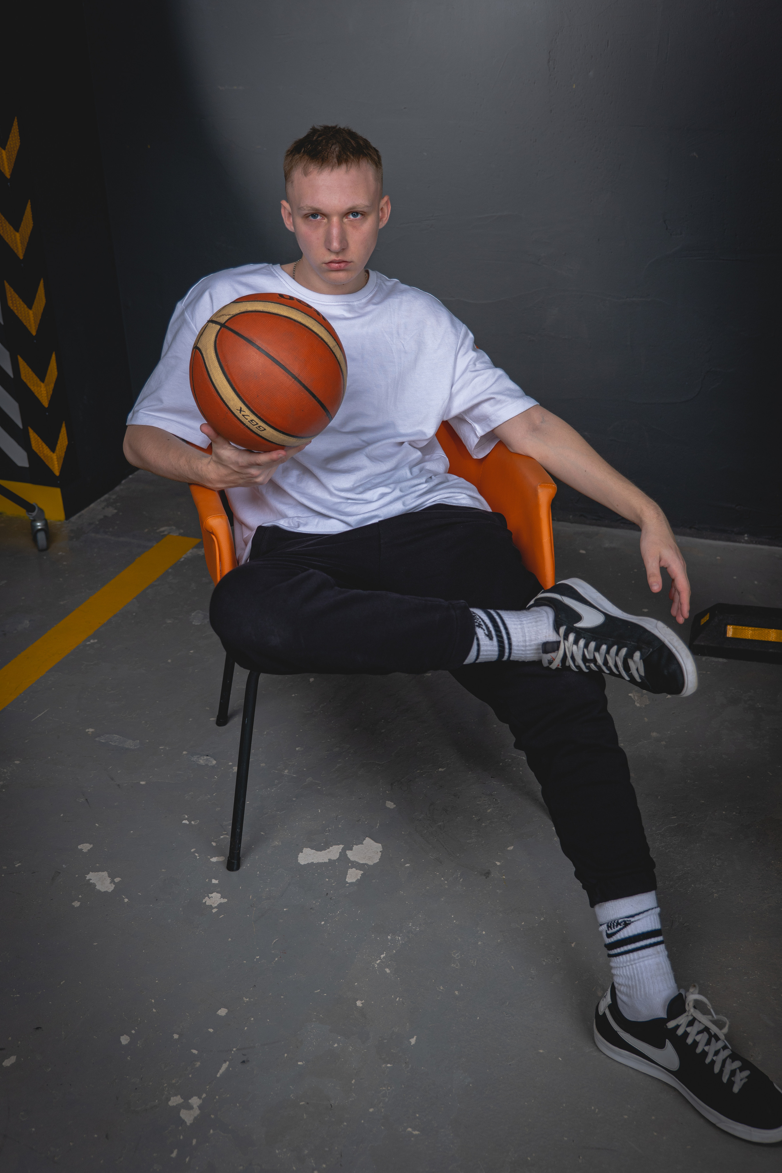 Богдан. Контент для ведения социальных сетей. Фотосессия в Спб в студии, фотограф Панютина Марина