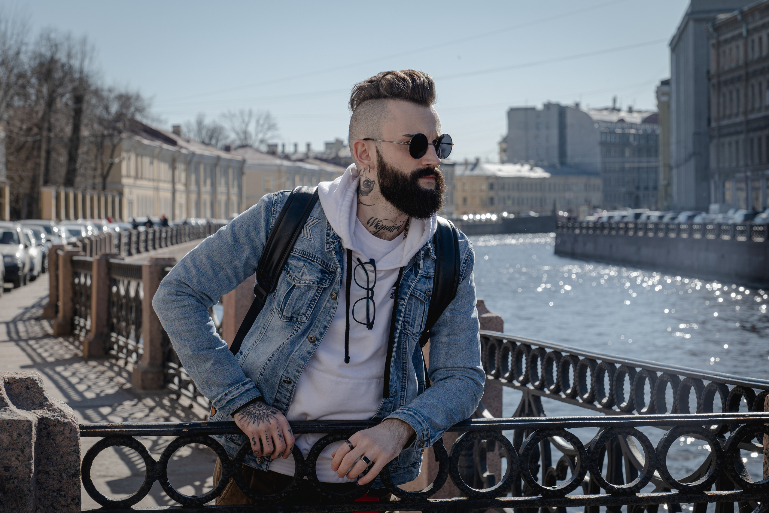 Кирилл, пространство Бергольтц. Фотосессия в Спб в студии, фотограф Панютина Марина