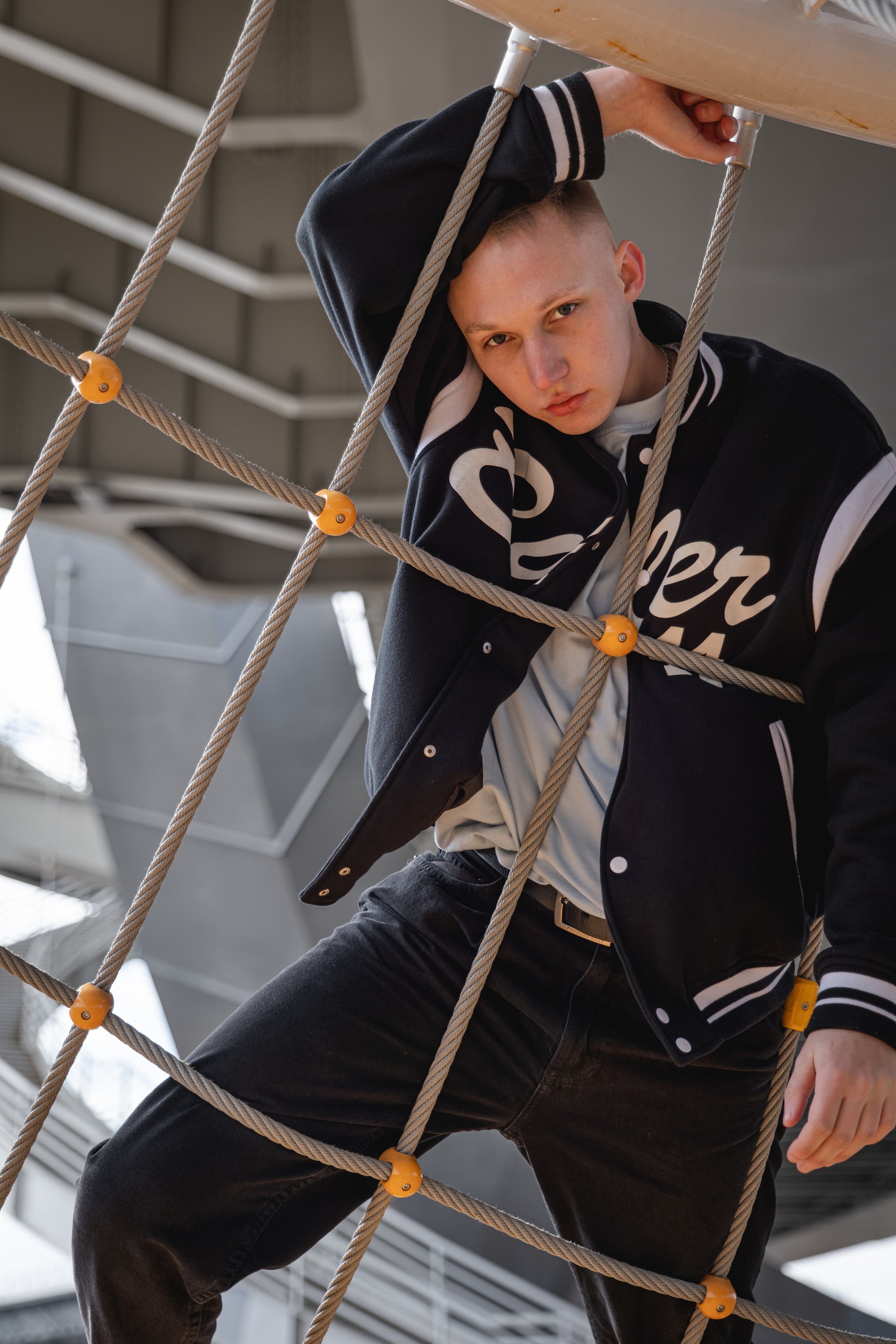 Богдан — Мост Бетанкура. Фотосессия в Спб в студии, фотограф Панютина Марина