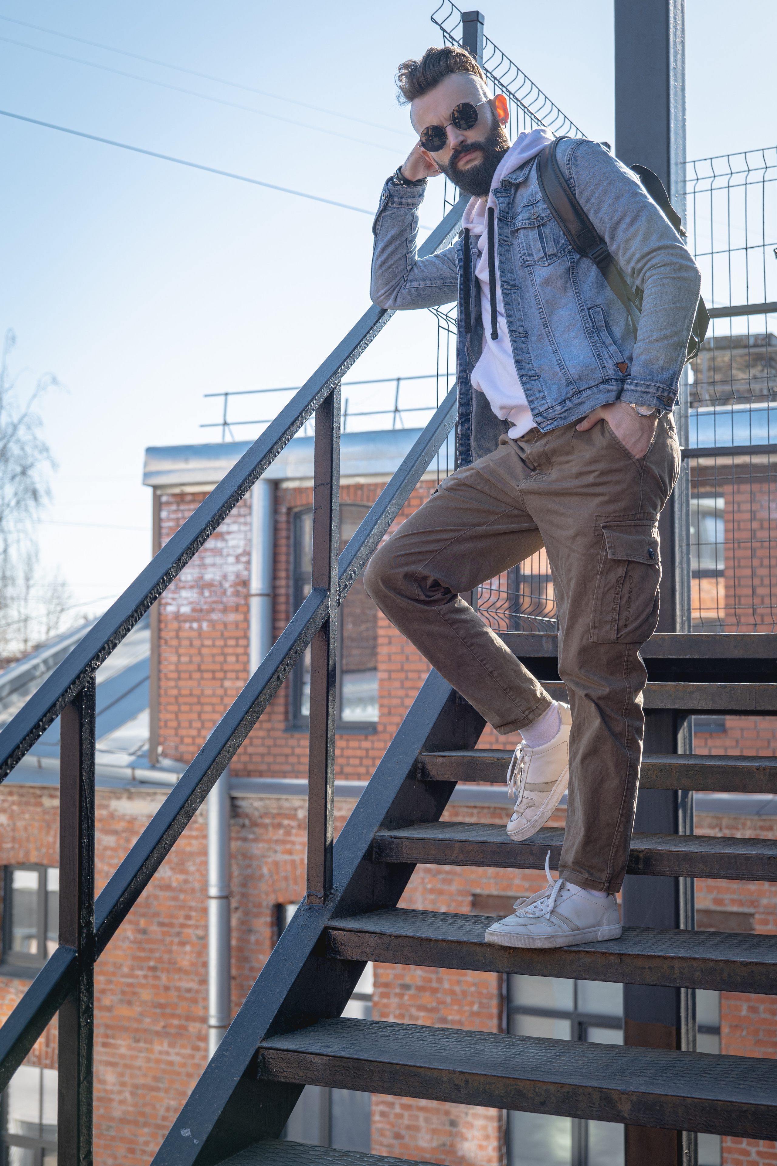 Кирилл, пространство Бергольтц. Фотосессия в Спб в студии, фотограф Панютина Марина