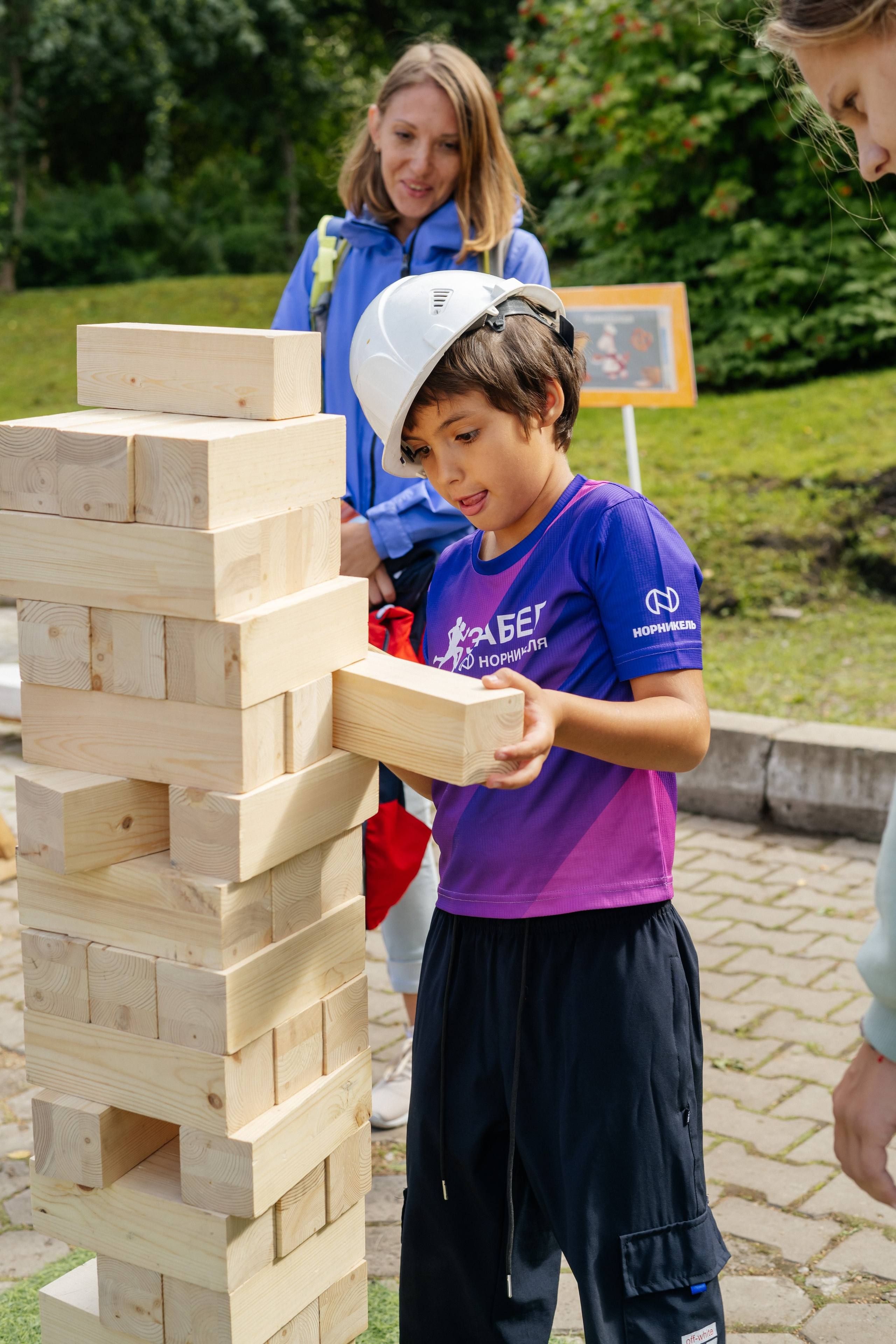 Моторное масло Tom's. Фотограф в Красноярске