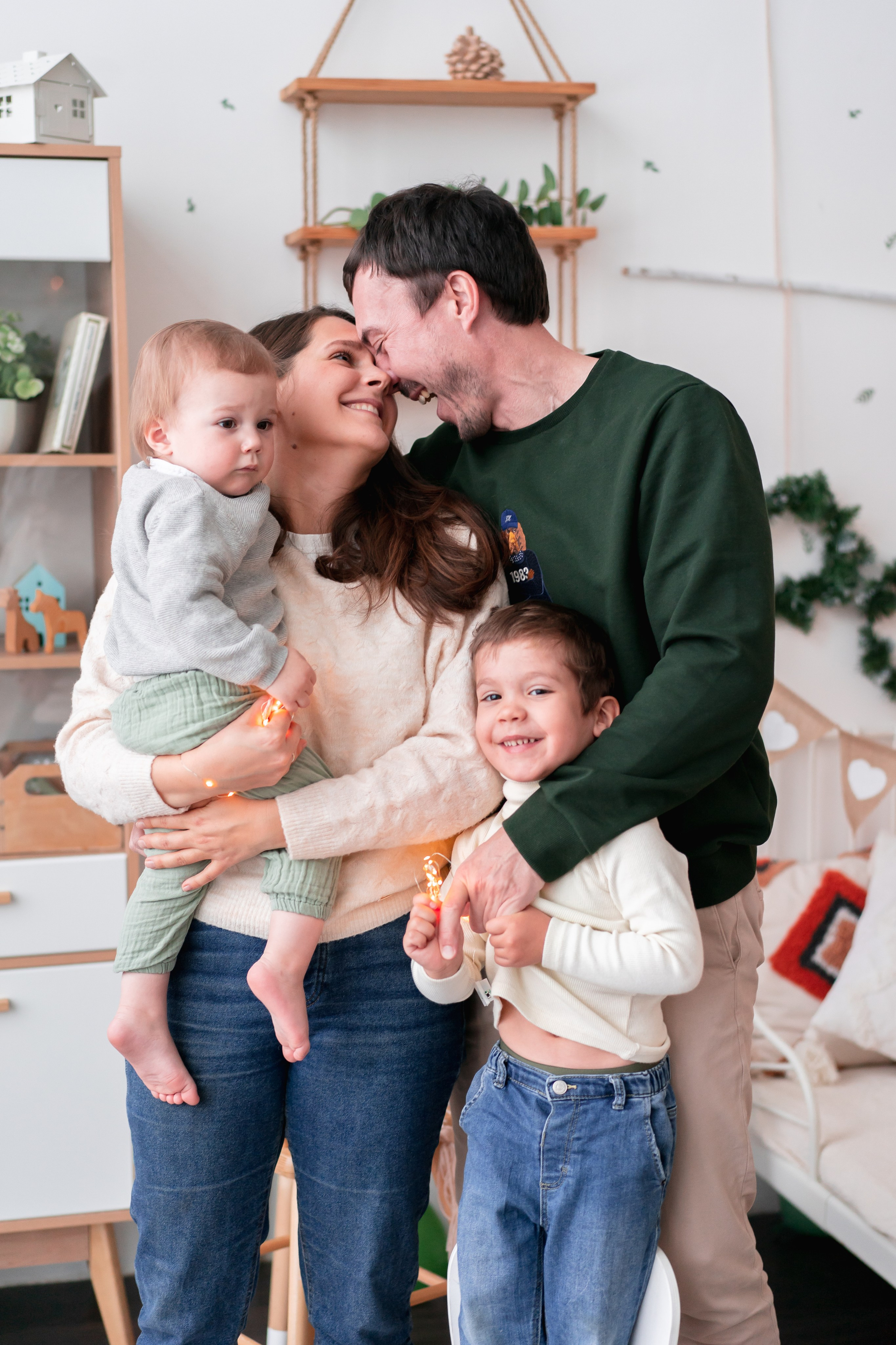 С Днём Рождения ребенка, портрет. Детская, семейная фотостудия в Санкт-Петербурге