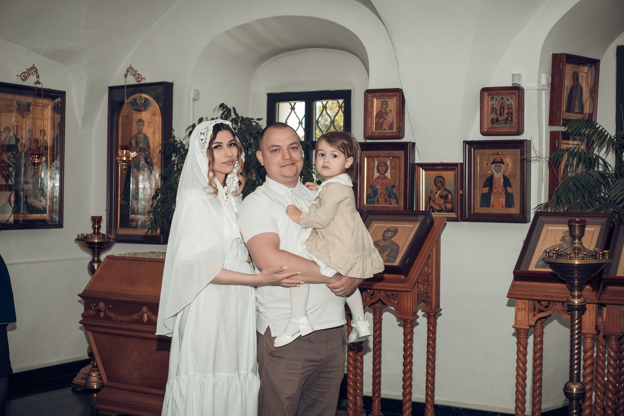 Таинство Крещения Киры. Благовещенская церковь. Семейный фотограф в Рязани и Рязанской области