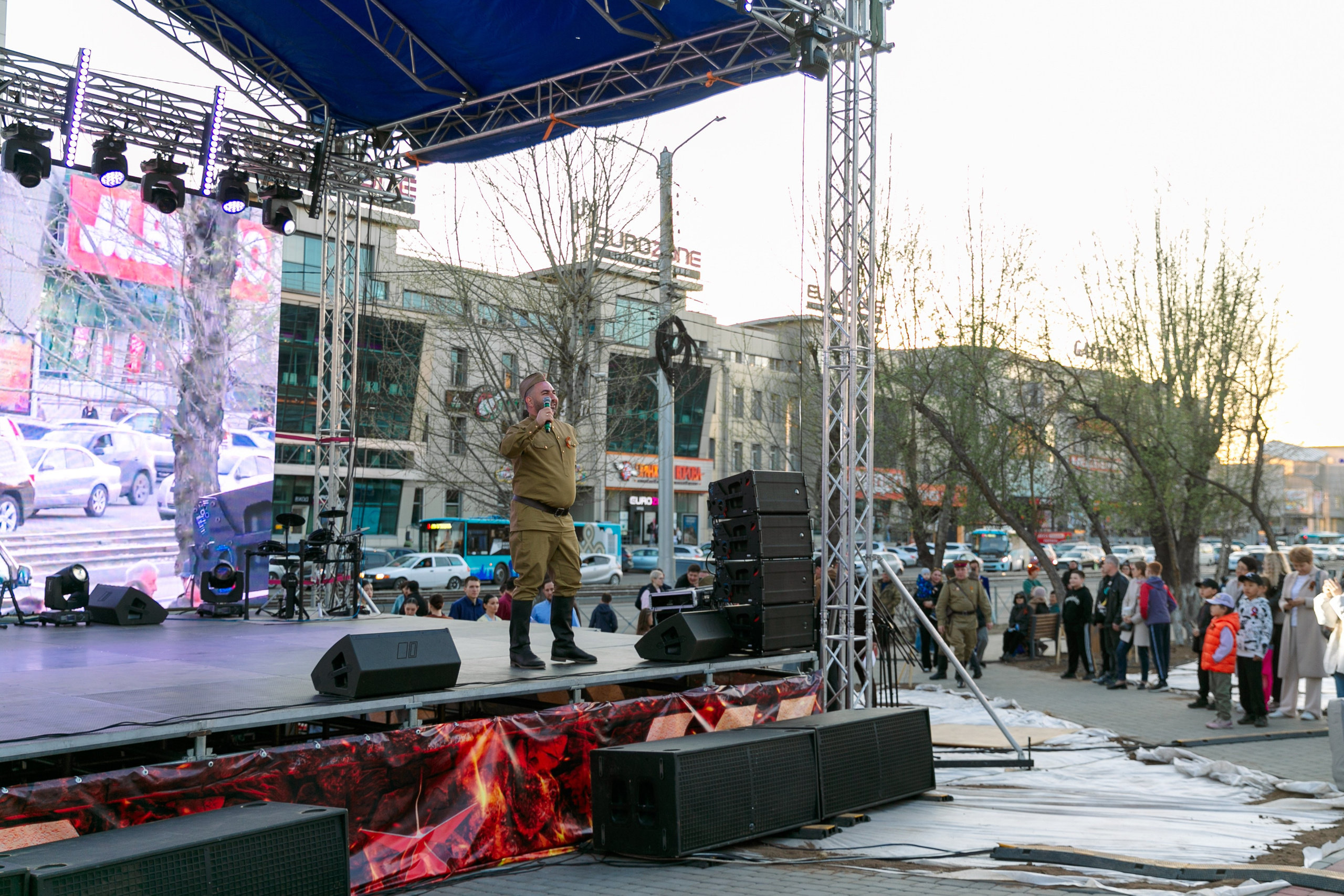 Концерт приуроченный к празднованию 80 лет победл. Свадебный и семейный фотограф в Улан-Удэ