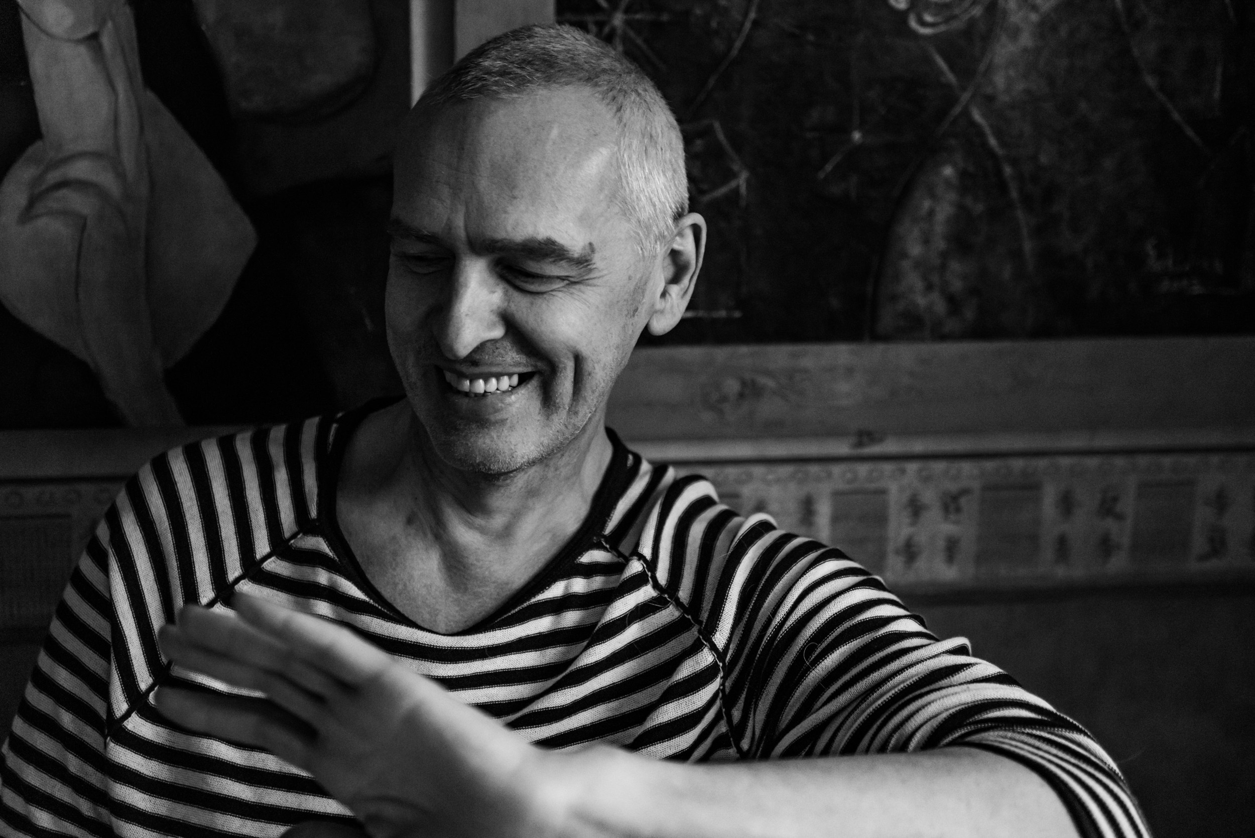 Квартира с картинами. Алиса, Андрей и их пушистая семья. Семейный Фотограф в Москве Ирина Хохлова