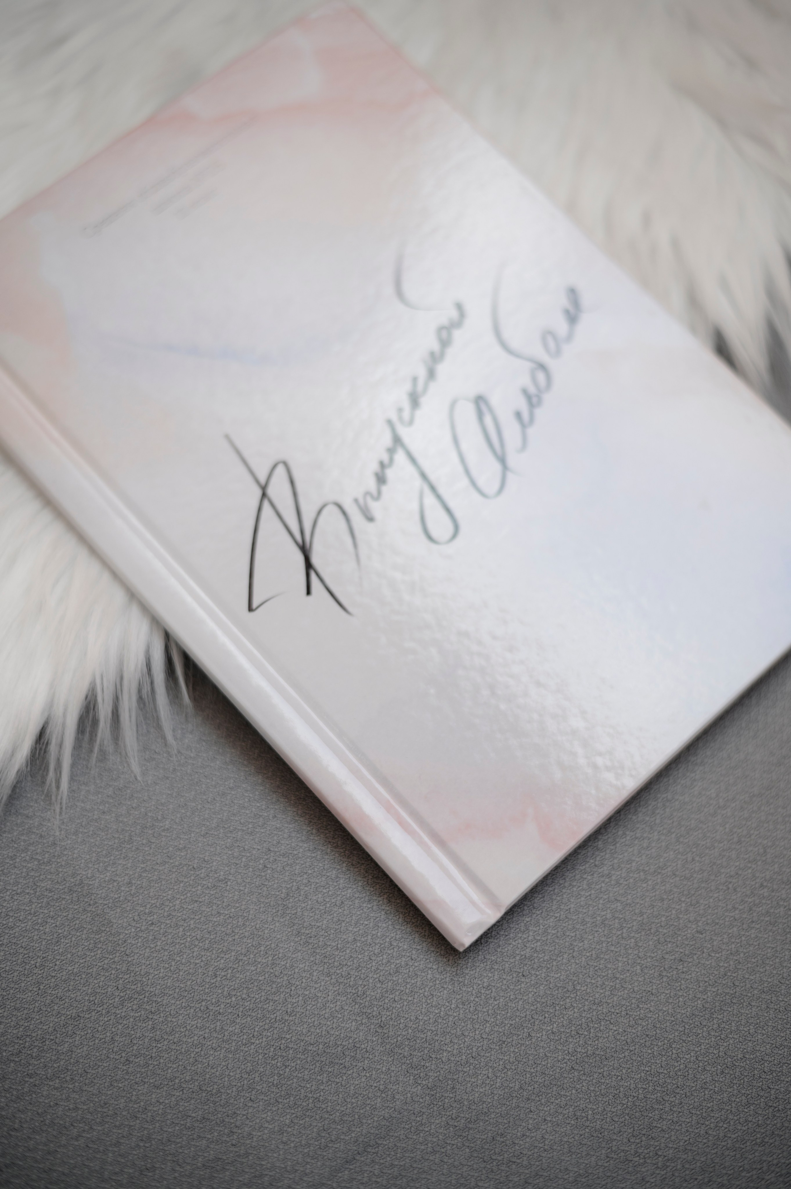 Школьные альбомы. Свадебные и семейные фотокниги