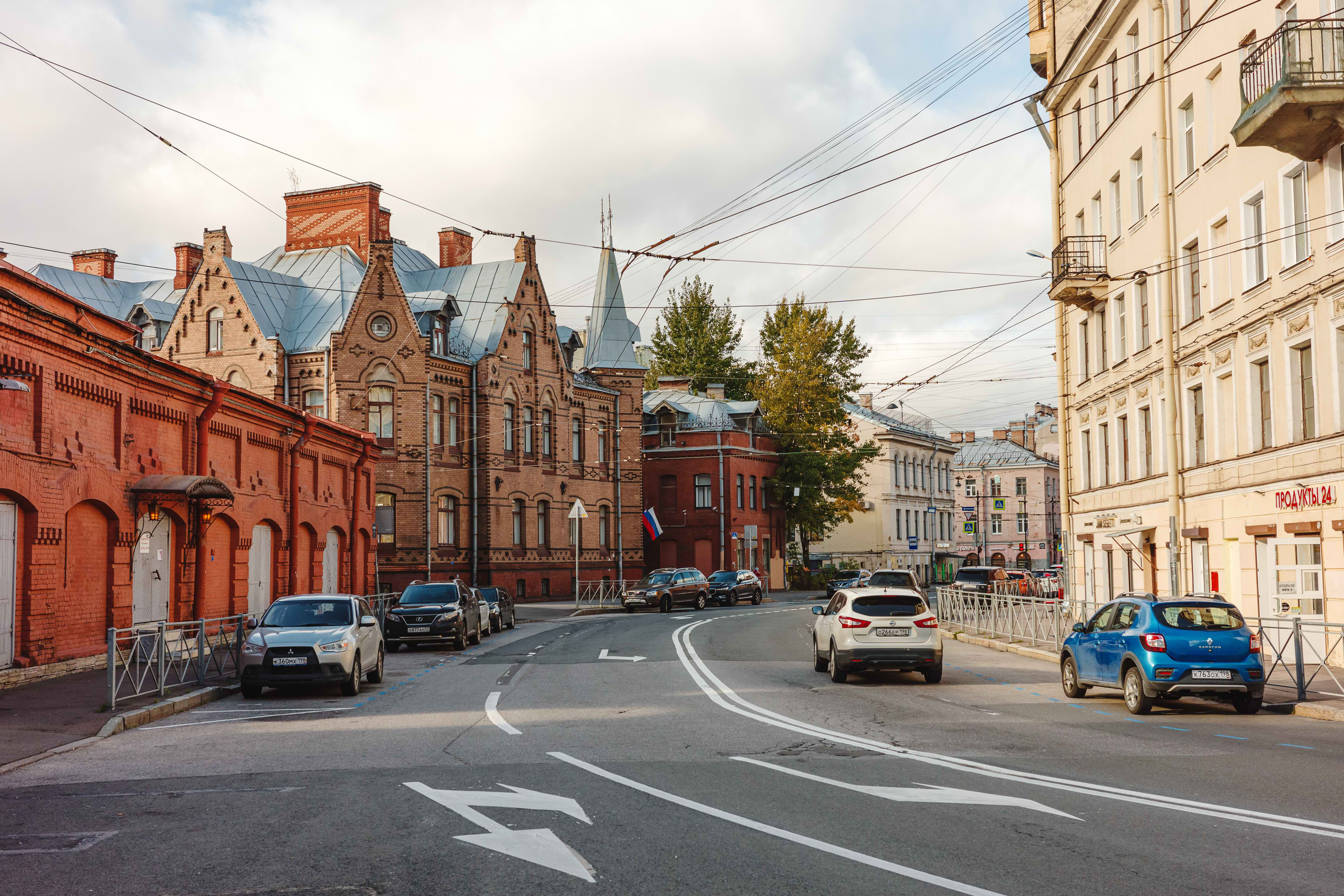 2023.10 — Тест Ricoh GRIIIx. Фотограф Алексей Алексеев