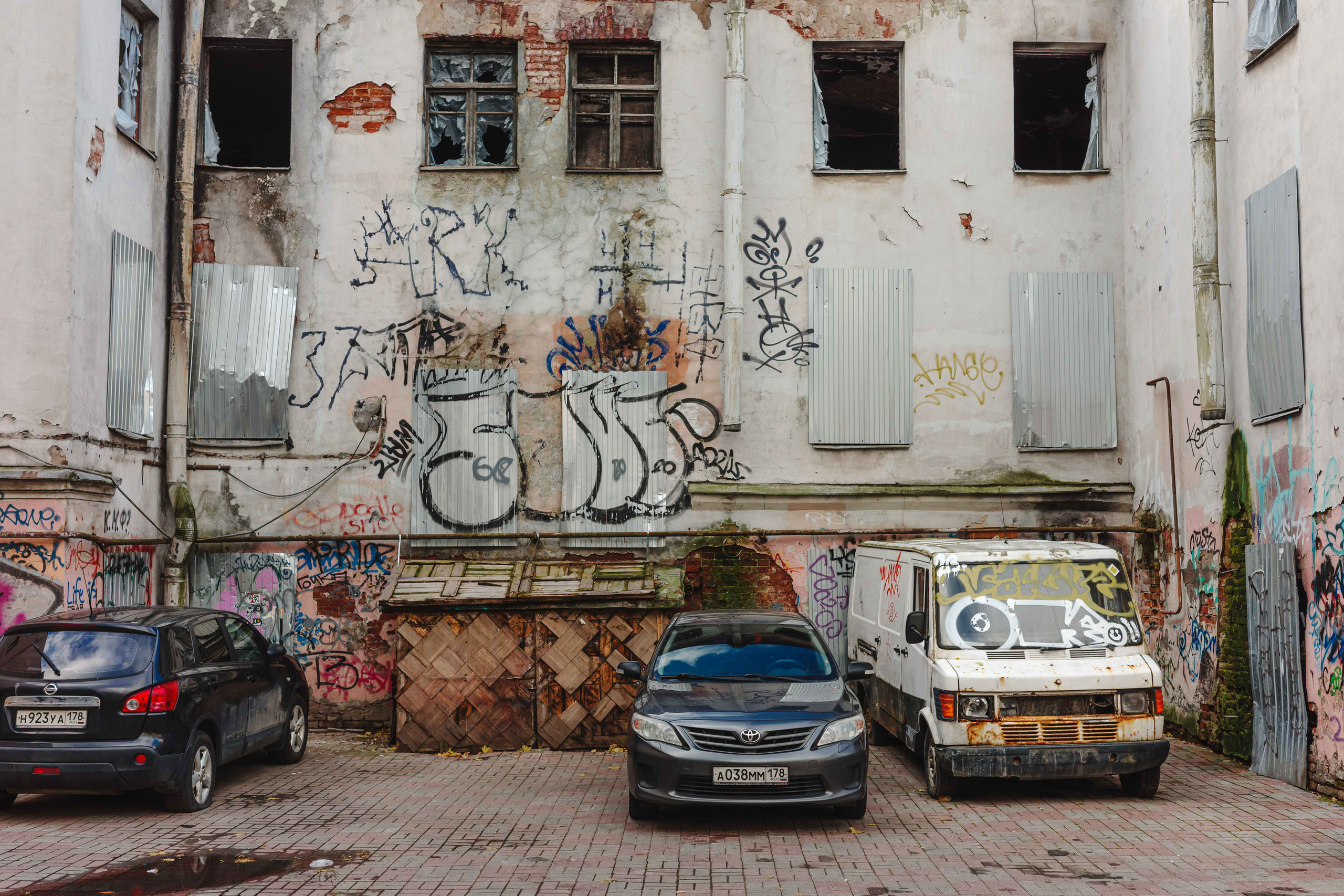 2023.10 — Тест Ricoh GRIIIx. Фотограф Алексей Алексеев