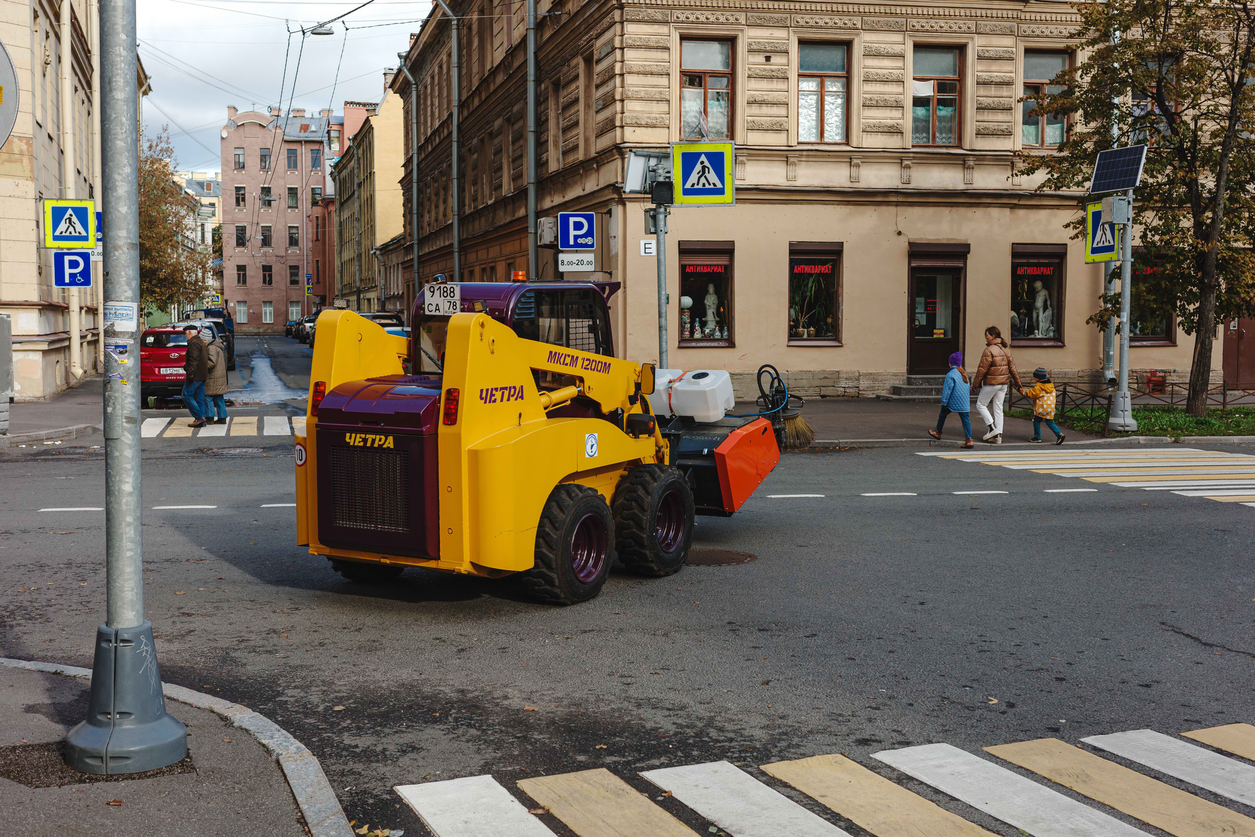 2023.10 — Тест Ricoh GRIIIx. Фотограф Алексей Алексеев