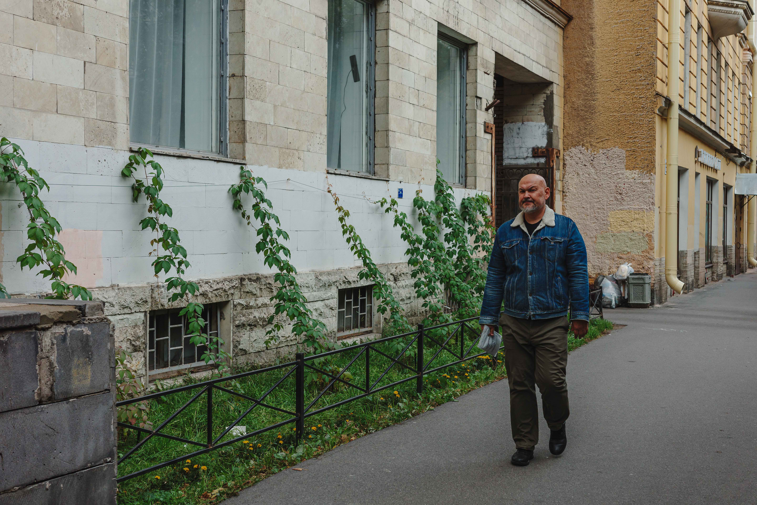 2023.10 — Тест Ricoh GRIIIx. Фотограф Алексей Алексеев