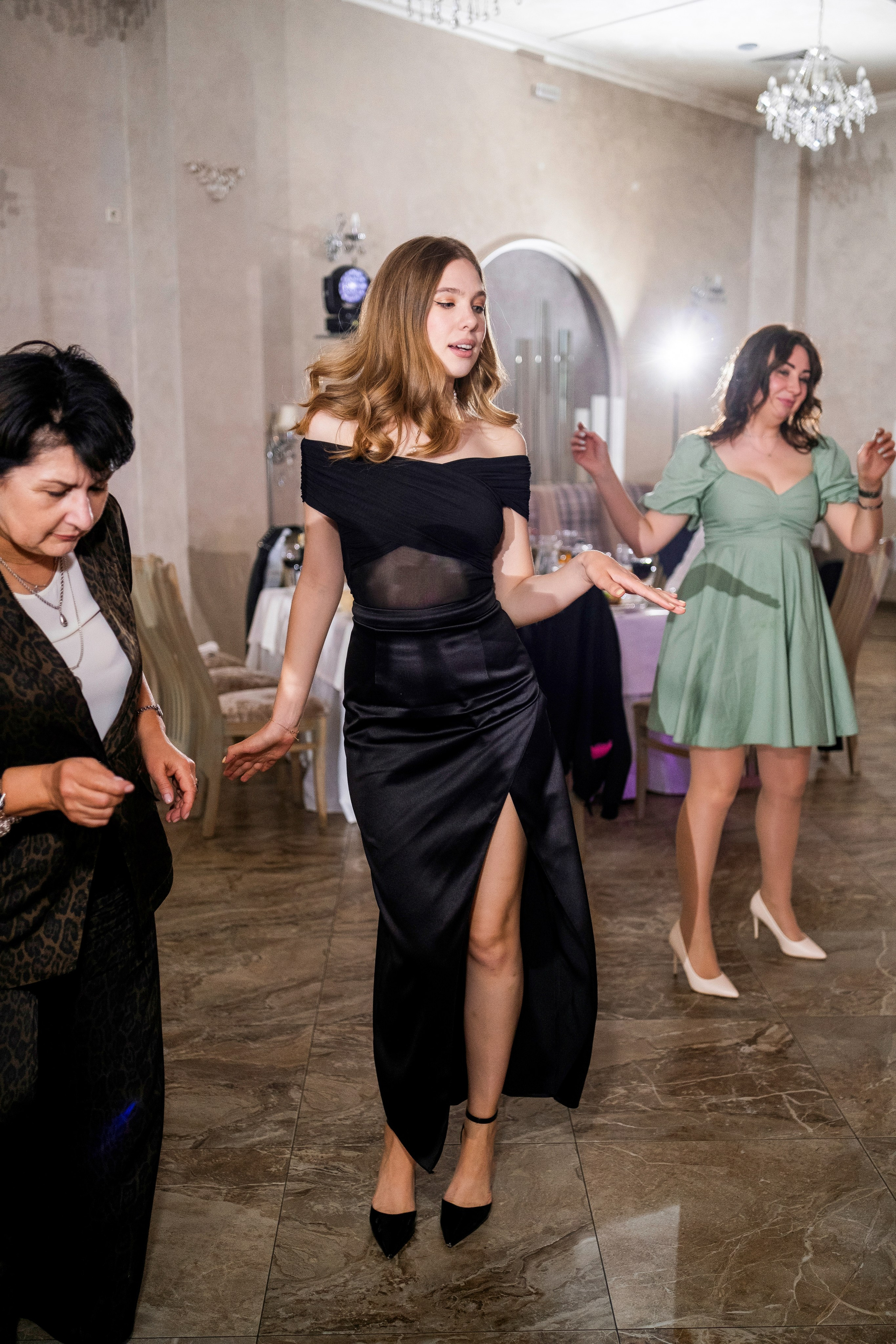 Илья и Мария. Свадебный фотограф | репортаж | праздники | крещение