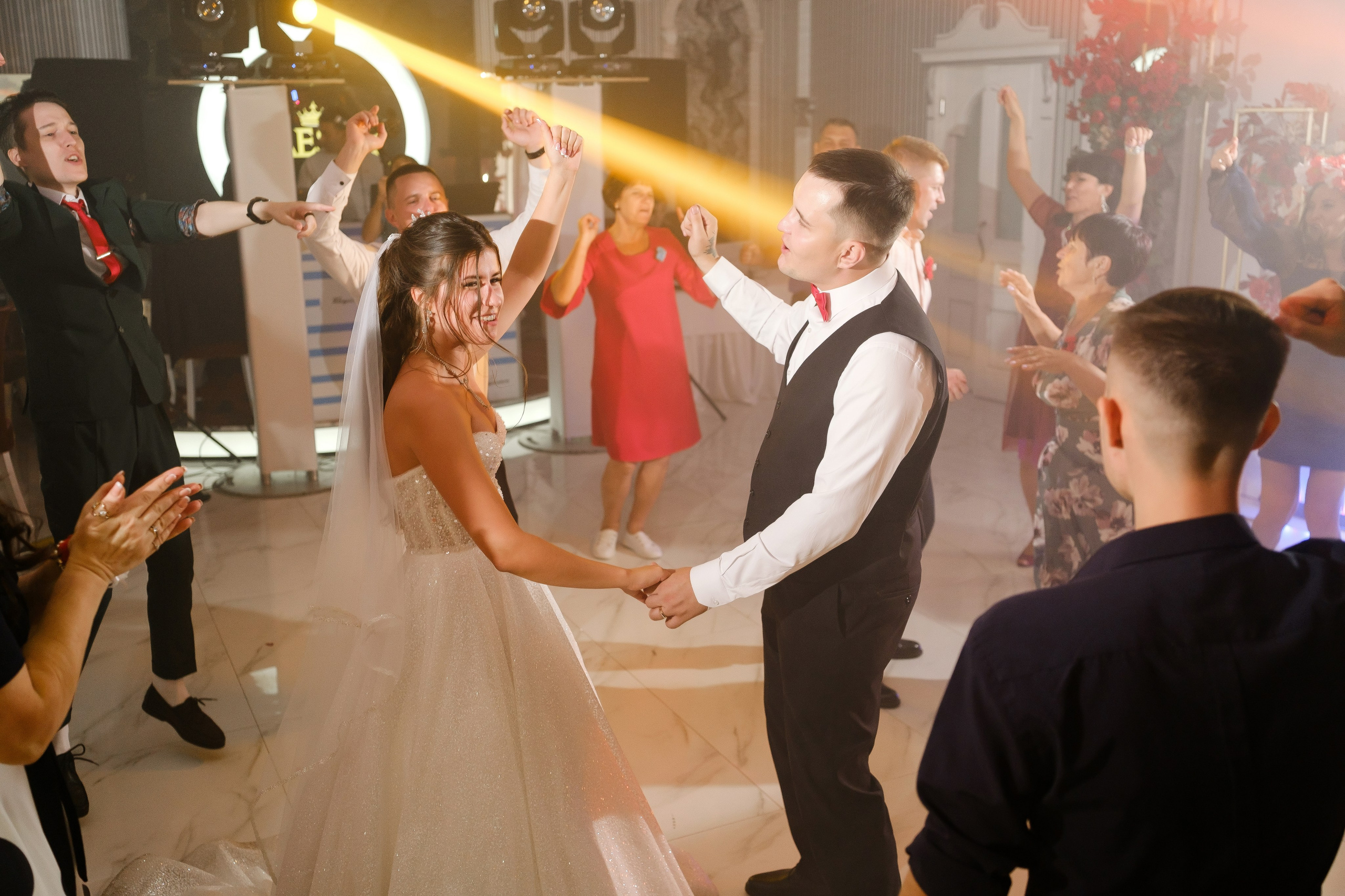 Михаил и Юлия. Свадебный фотограф | репортаж | праздники | крещение