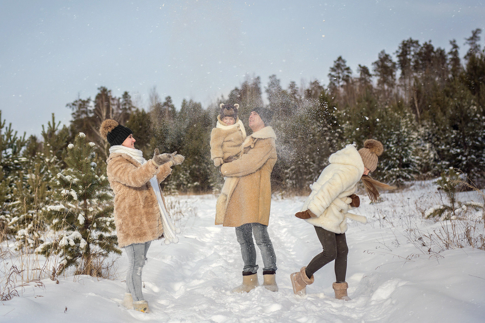 Зимняя прогулка в лесу. Фотограф в Екатеринбурге Наталья Русских