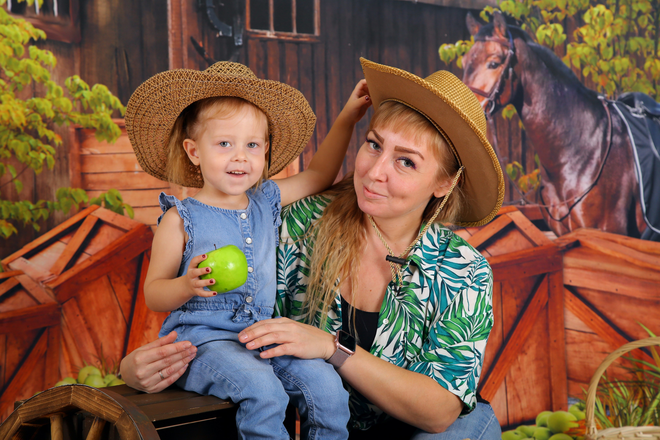 Веселое ранчо. Выпускные альбомы в Нижнем Новгороде | Фотостудия Звездочет | Никулина Наталья