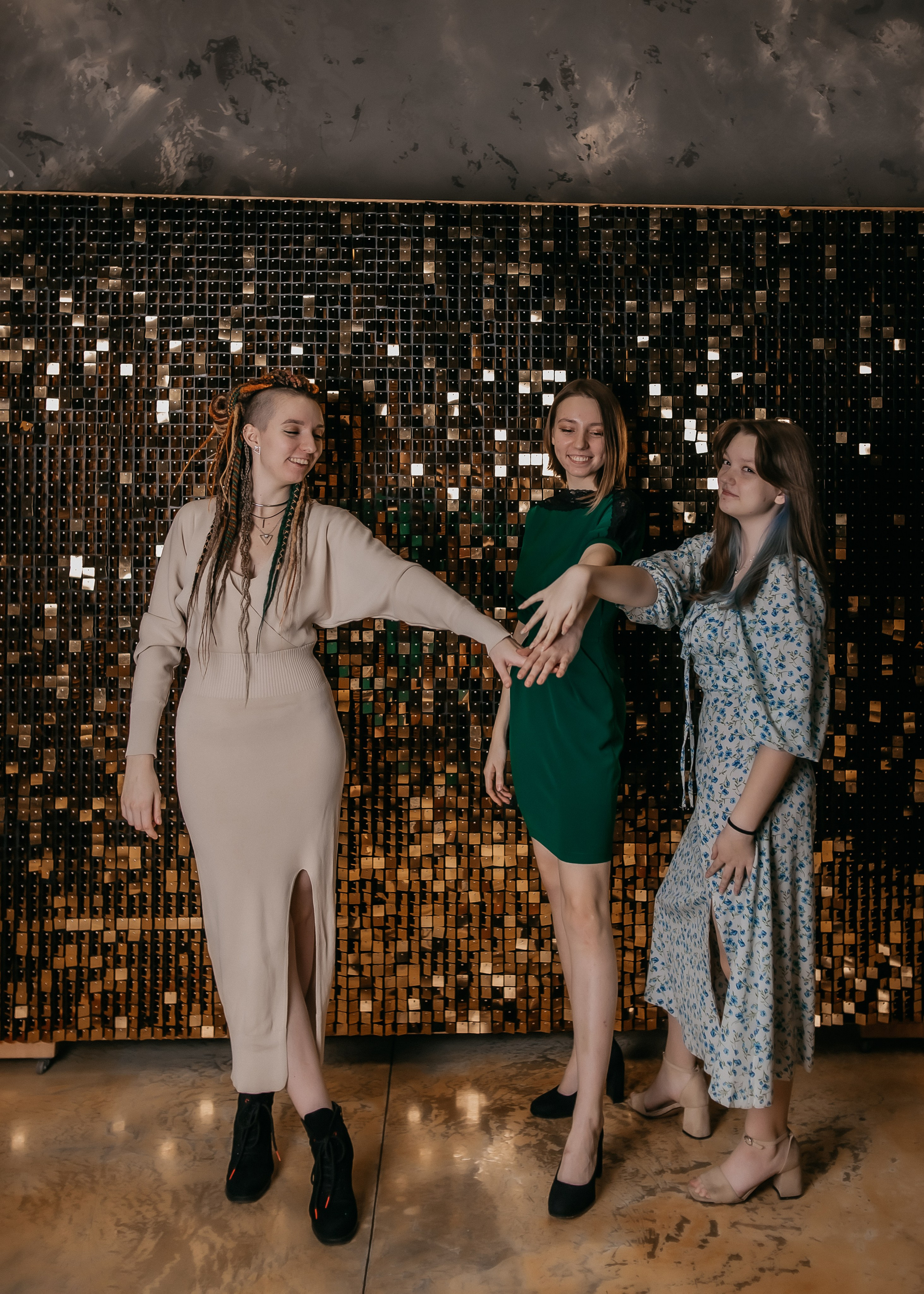 Три сестры. Марина, Алёна, Софья. Фотограф Регина Крикунова г. Красноярск