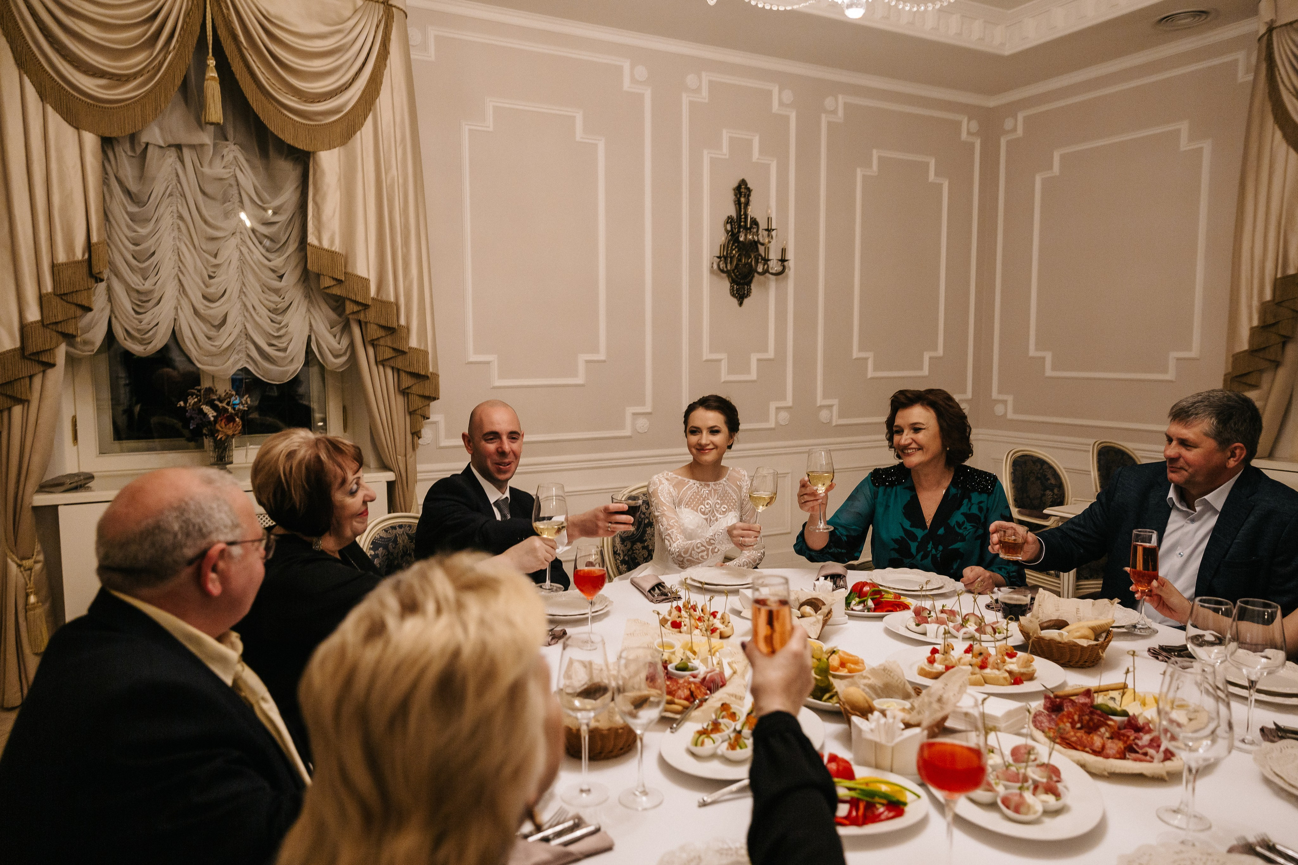 ОКТЯБРЬ | Дворец № 1 Талион, Особняк военного министра. Свадебный фотограф в Санкт-Петербурге Полина Корзухина