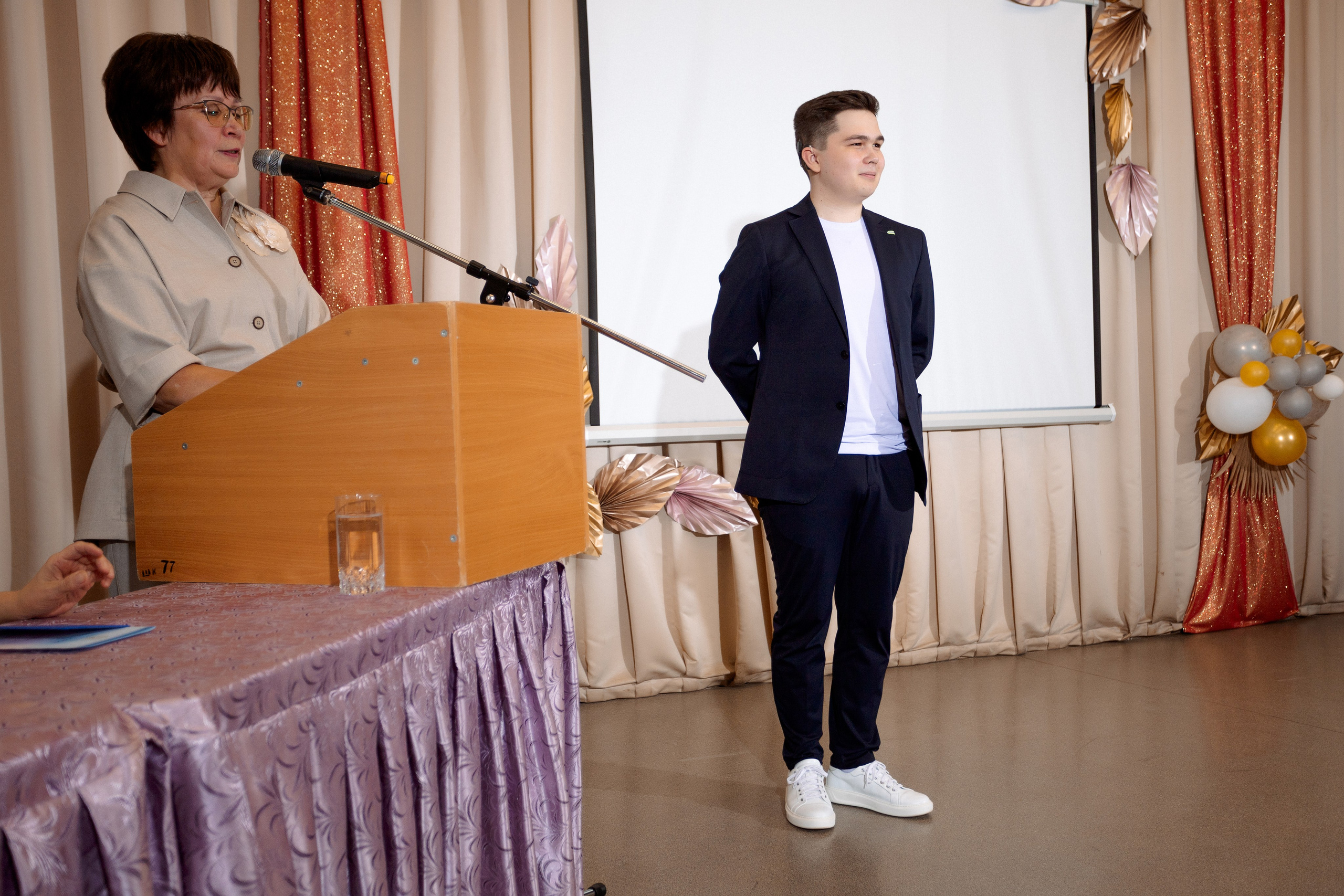 ВРУЧЕНИЕ АТТЕСТАТОВ: Пример. Все фото. Профессиональный фотограф в Ижевске Леша Петров