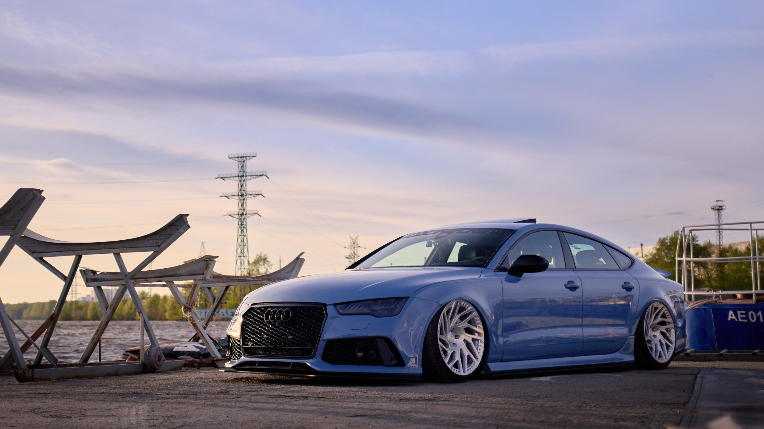 Галерея. IN STREET WE TRUST