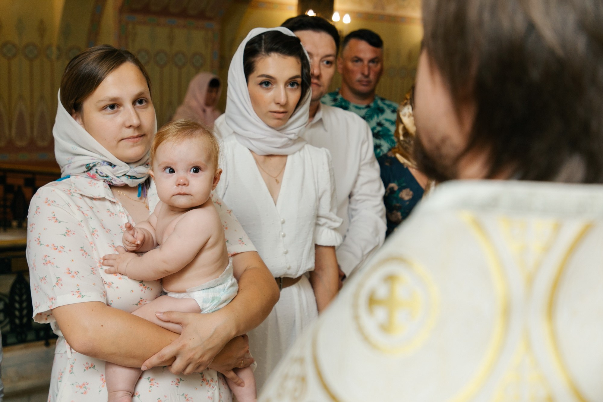 Крещение малышки в Никольском Морском соборе, г. Кронштадт, лучшие храмы для крещения, где крестить в спб, как записаться на крещение, сколько стоит крещение питре, как покреститься спб, фотограф на крещение