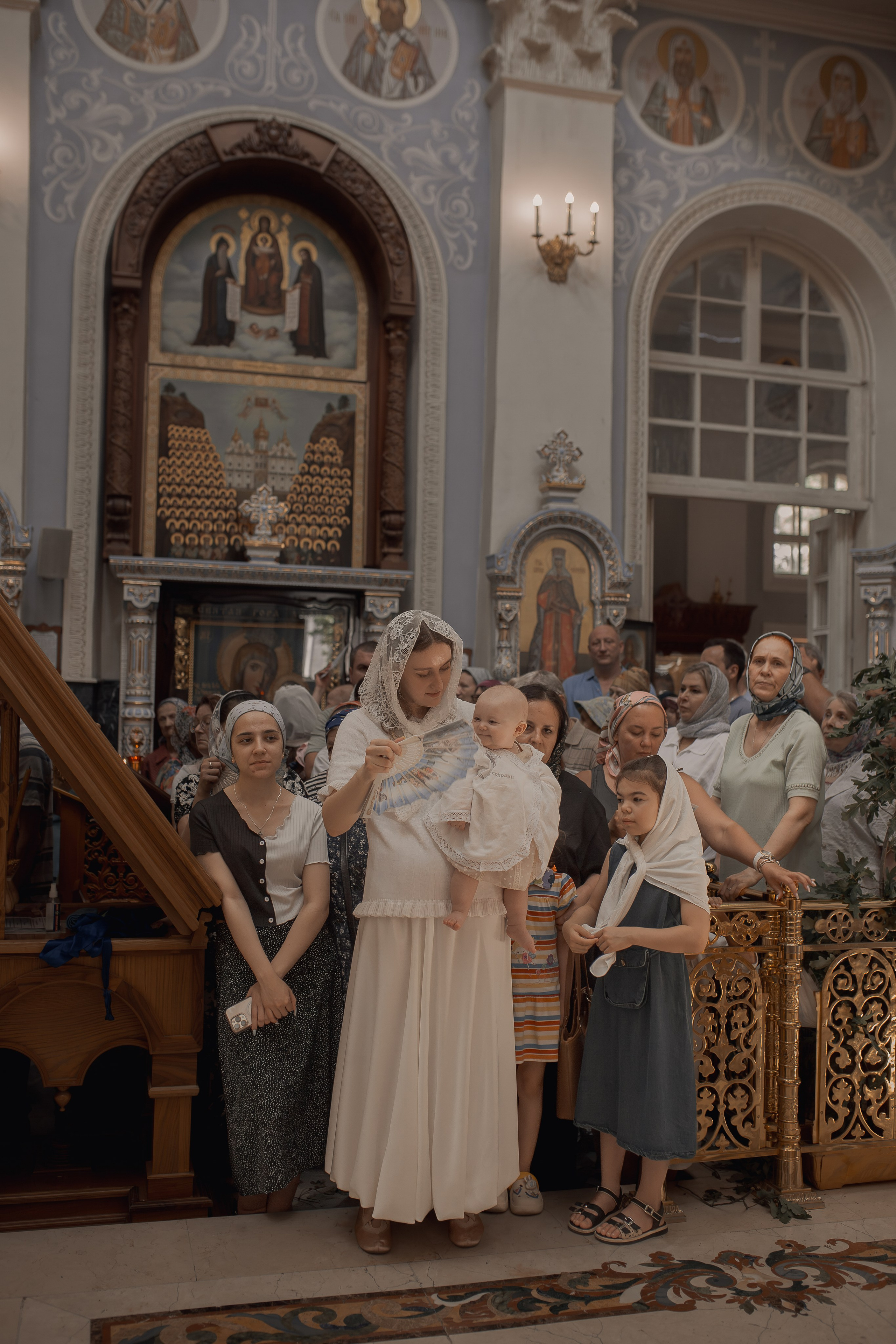 Крещение Валерии. Фотограф на Крещение и Венчание в Ташкенте