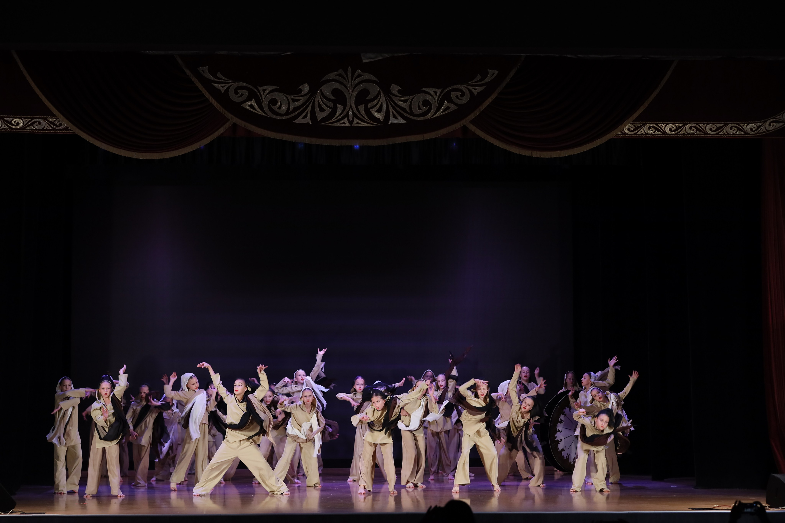 4 ноября, блок 1, видео, номера 59-, г. Краснодар. Золотое яблочко