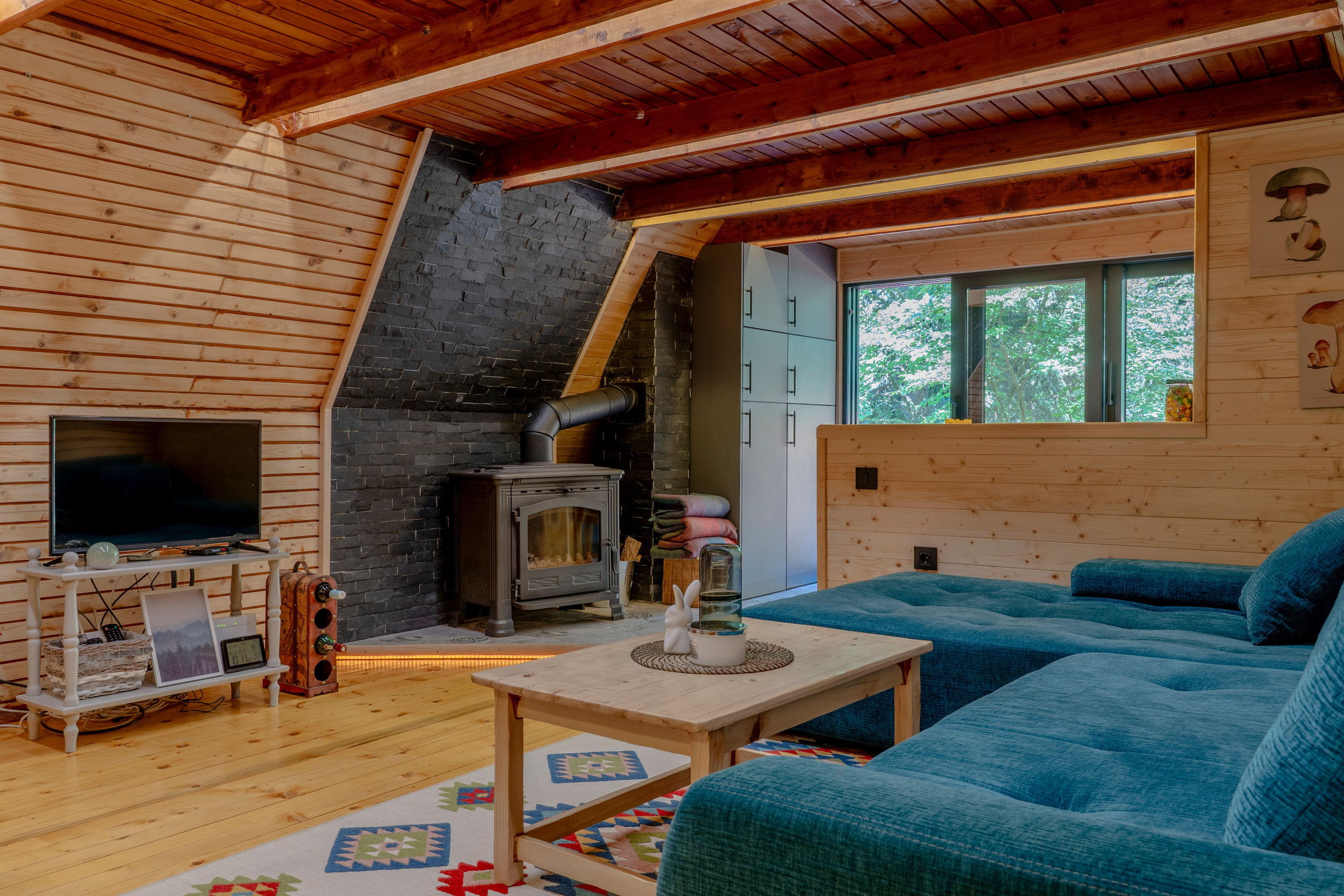 Viktorija Chalet. Photographer Liana Sudets Serbia Kopaonik Brzece Brus