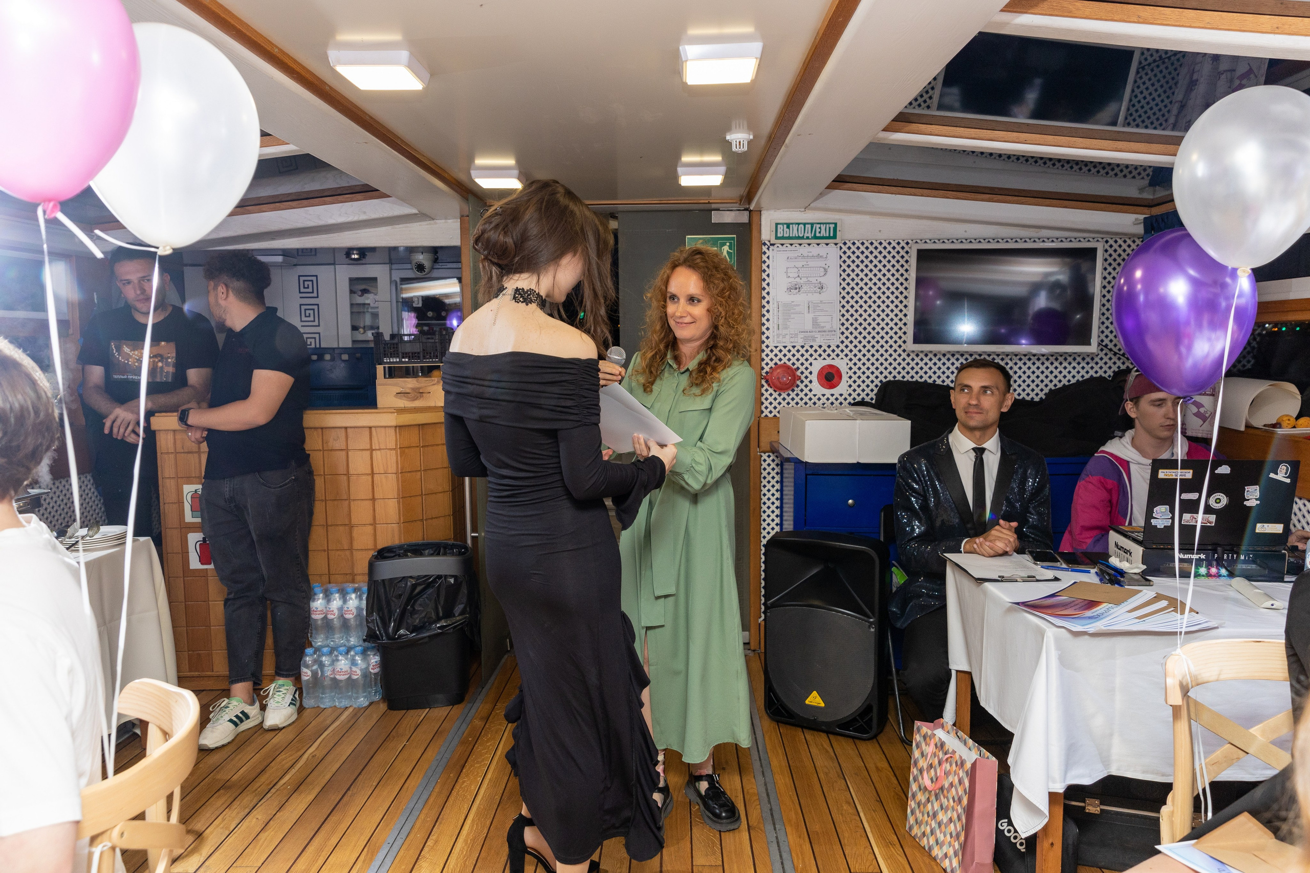 Выпускной на караблике 9 класс. Фотограф в Санкт-Петербурге Закута Ольга