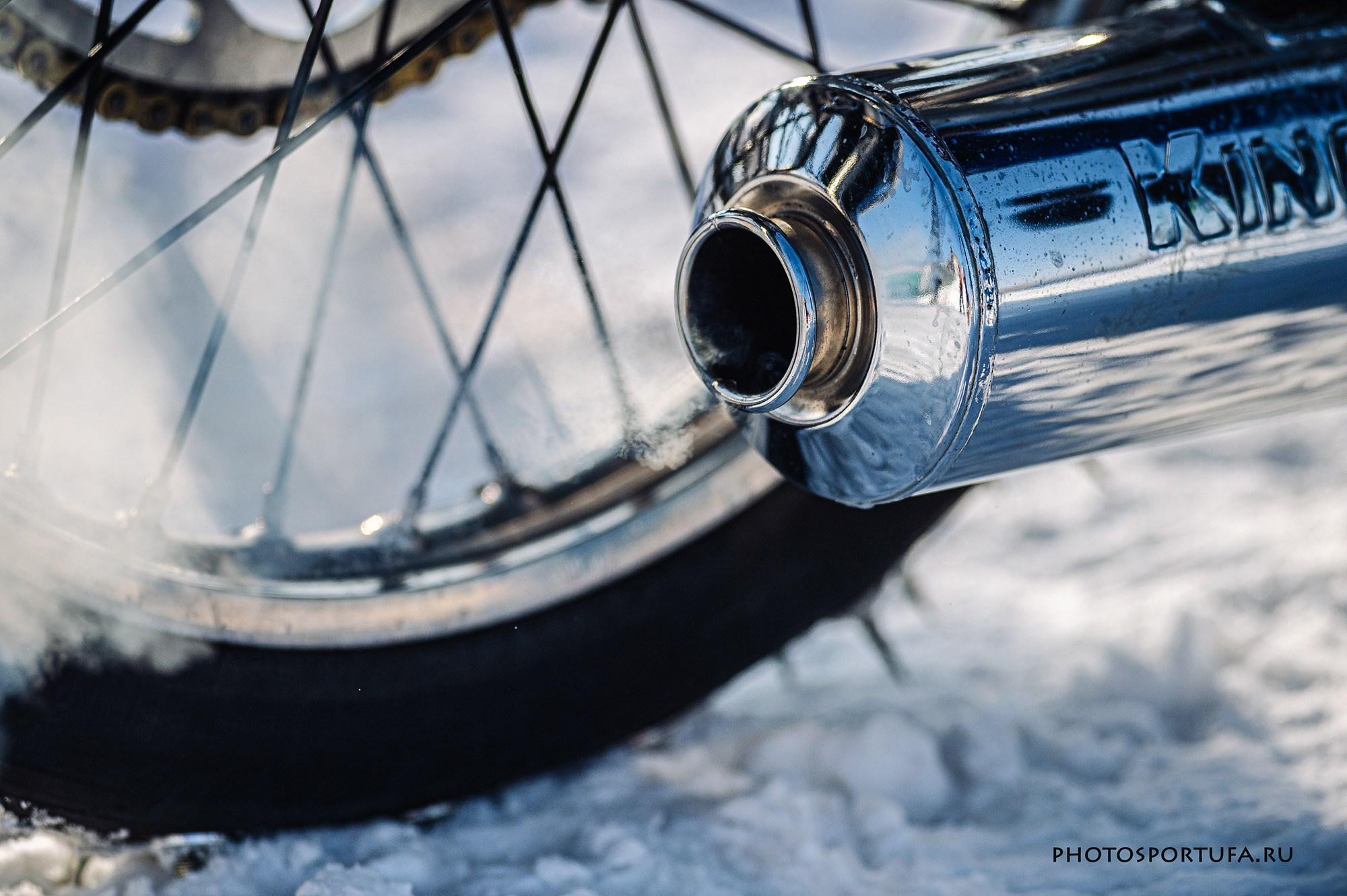 Мотогонку на льду. Спортивный фотограф в Уфе Евгений Буров