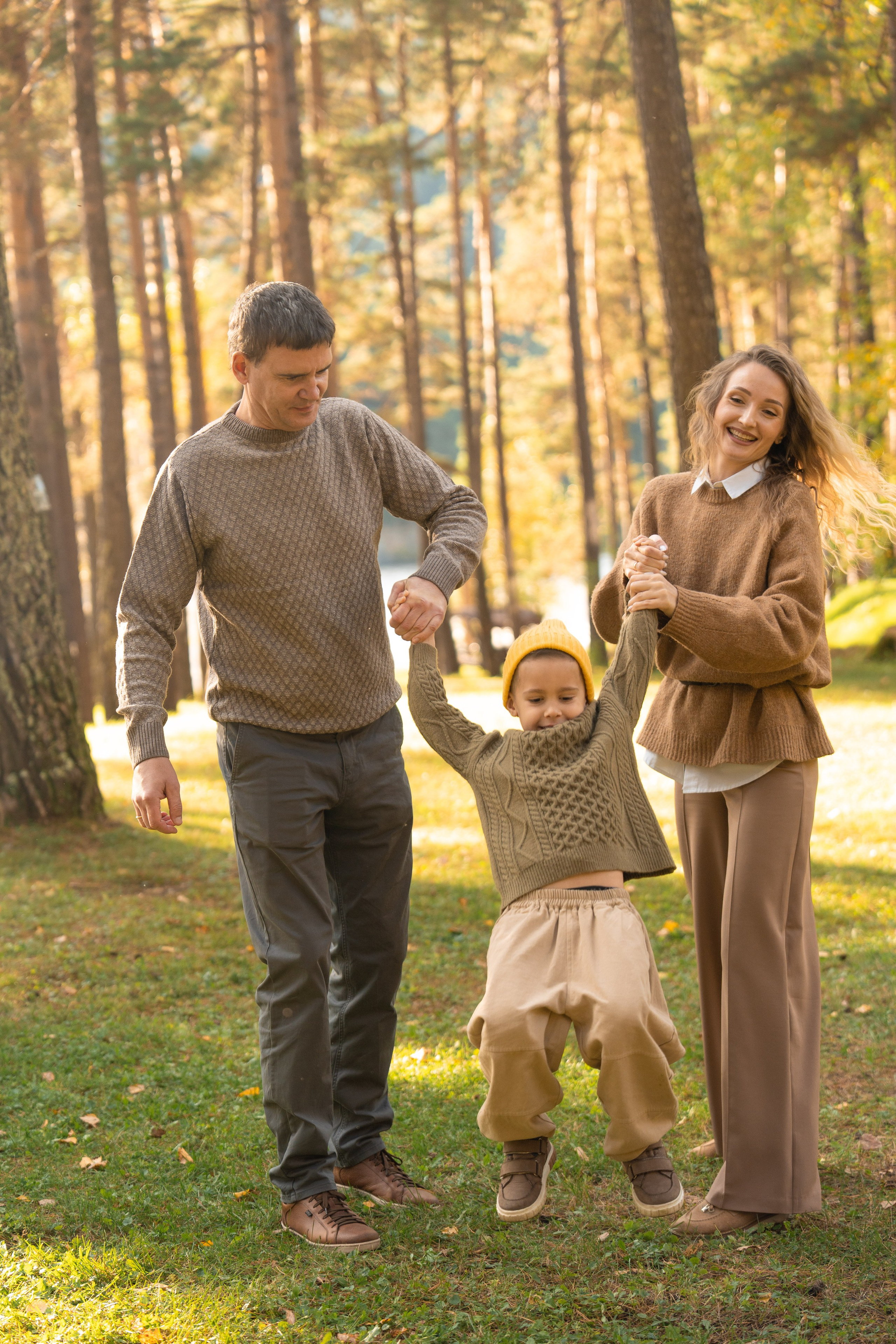 Семейная фотосессия в Москве для большой семьи. Свадебный фотограф в Москве Анна Полушина