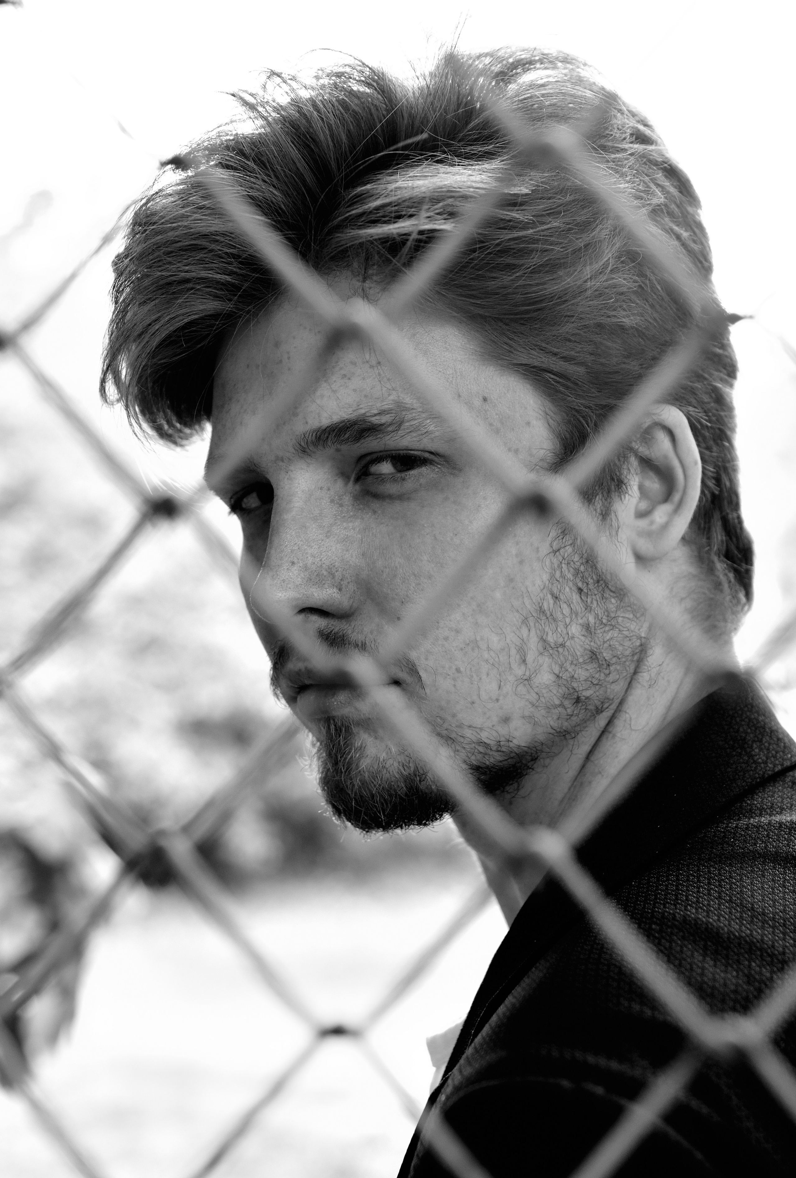 Владислав. Студийная съемка от окна