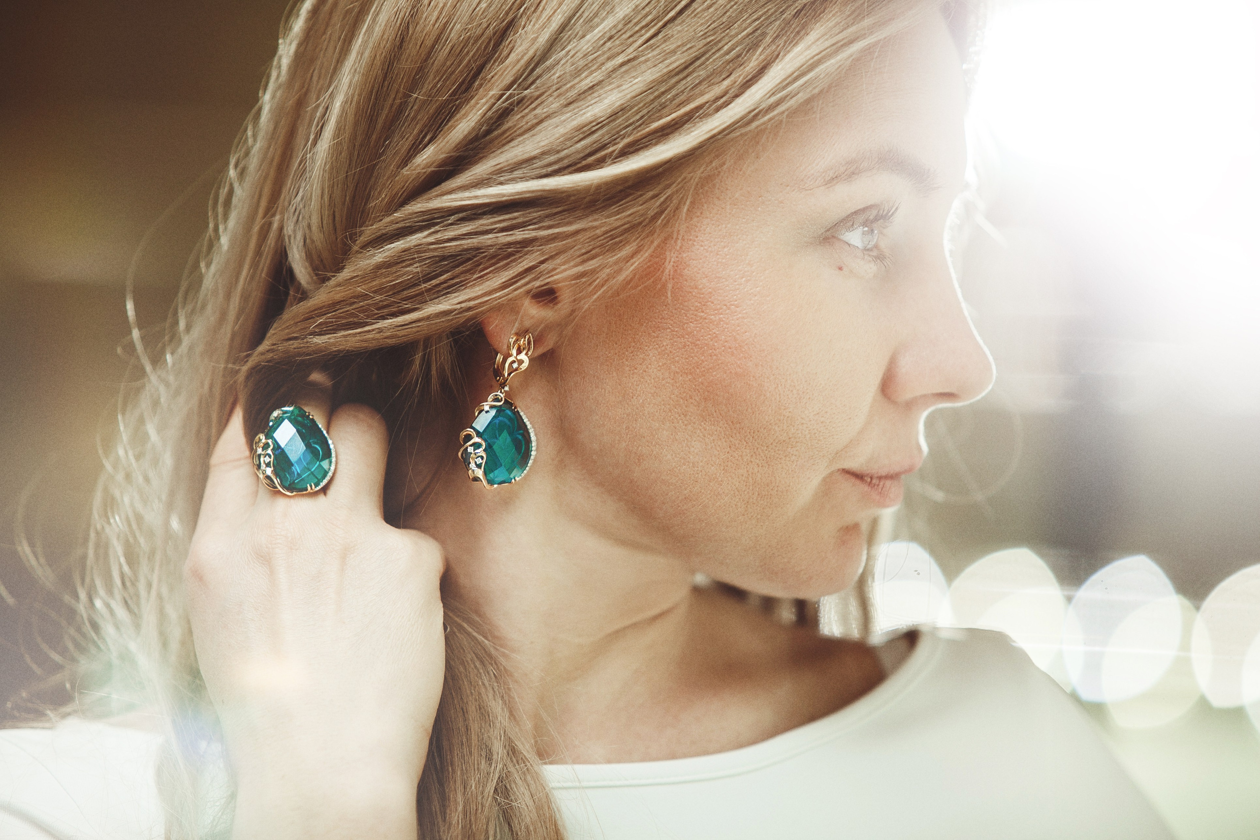 СЪЁМКА НА ЛЮДЯХ. Ильшат Бикмиев — предметный фотограф. Каталог и рекламная съёмка для бизнеса Алматы. Качественные фото для бизнеса, маркетплейсов интернета