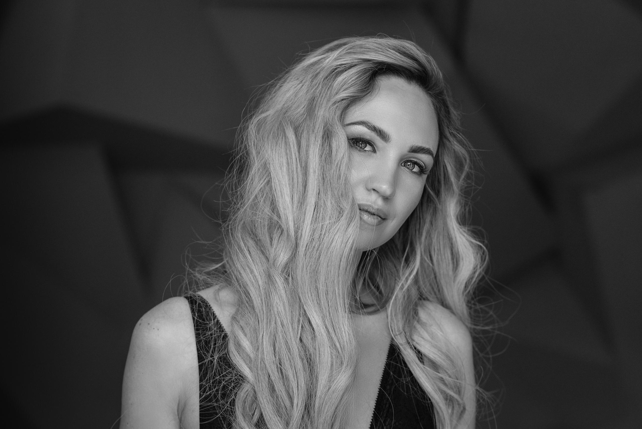 Индивидуальная фотосессия в Алматы. Фотограф в Алматы Новгородская Мария