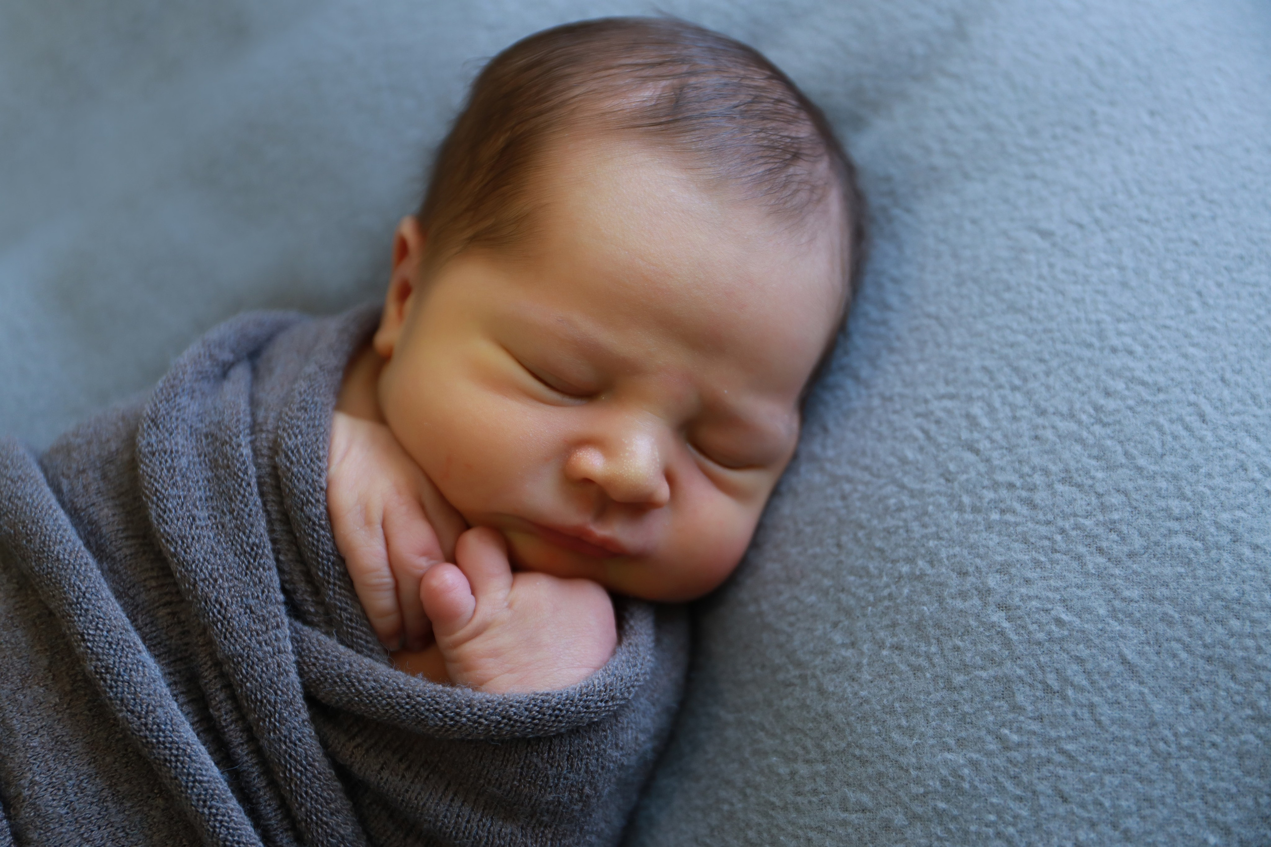 Ньюборн съёмка в студии. Семейный и Детский фотограф в Краснодаре Дарья Насаченко