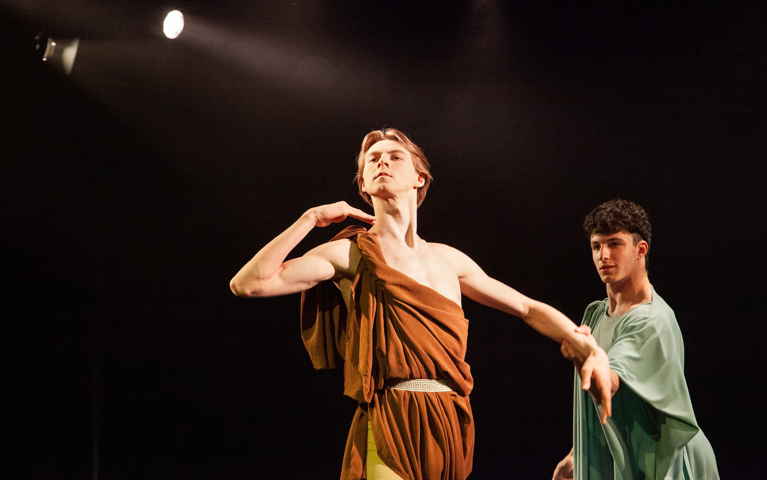 Театральная фотография. Фотограф Лазарина Кучменова