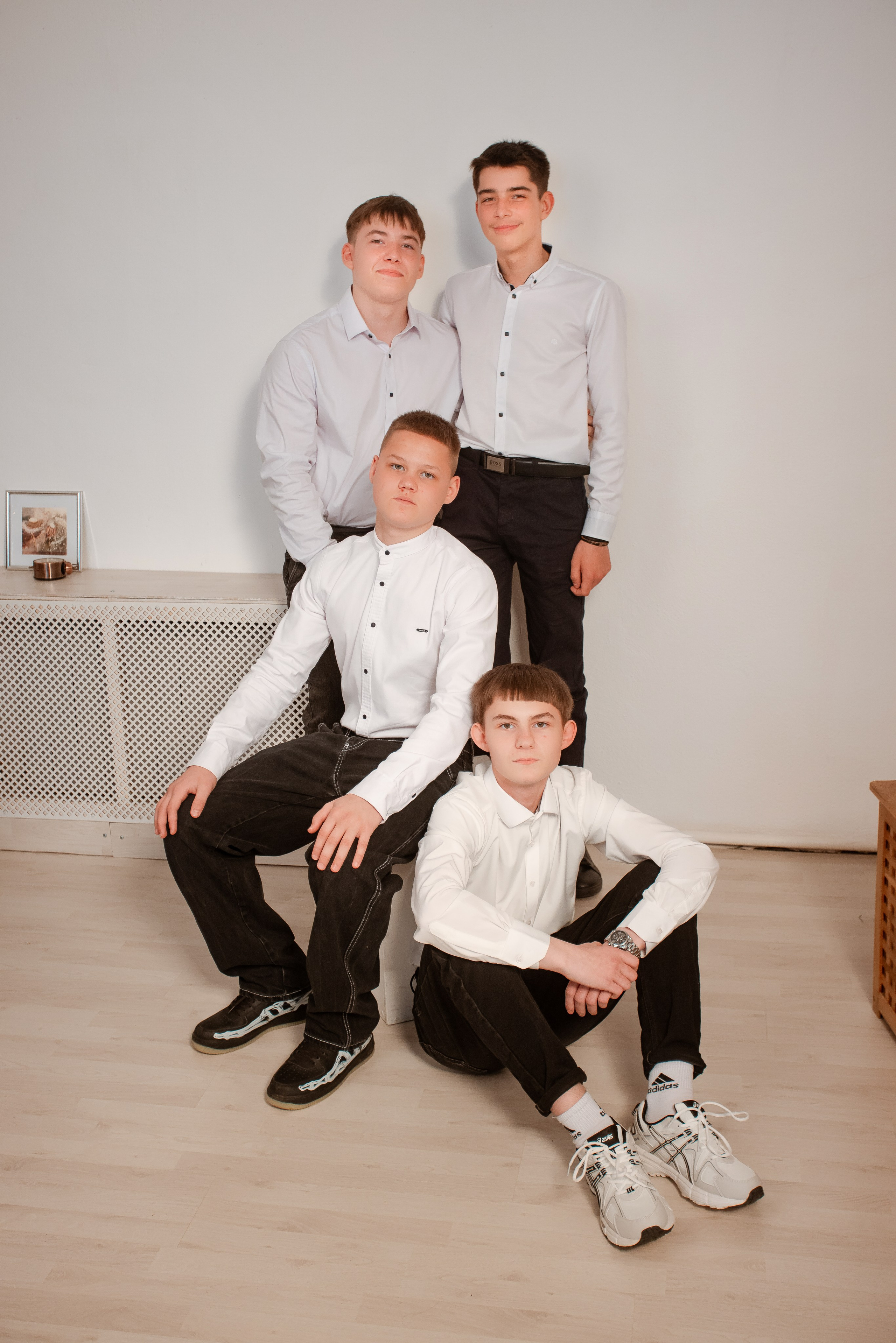 Зеленогорская СОШ, 9 класс. Студия выпускных альбомов Остров