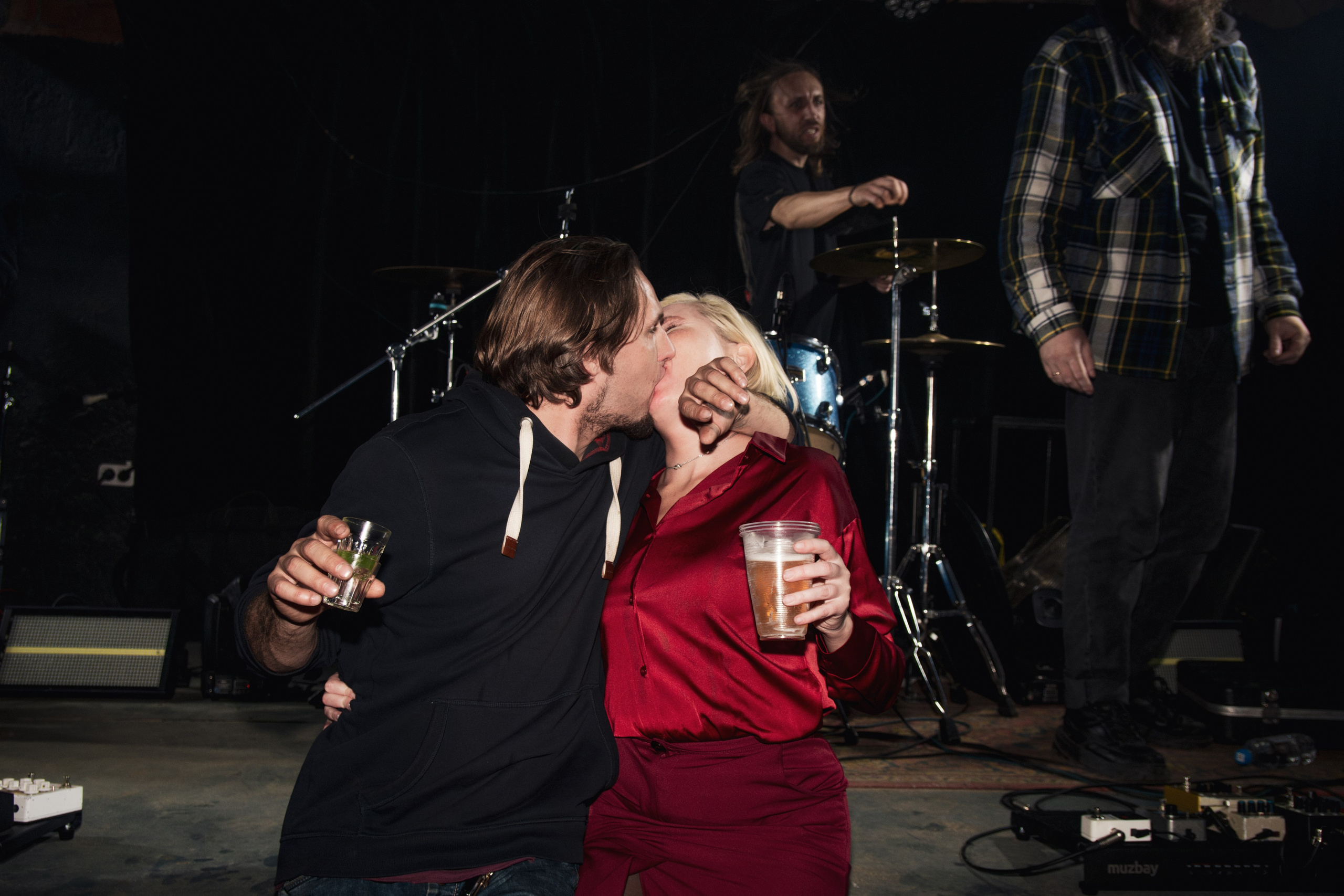 Laugar & Шумы Штормовых Широт & Пожары На Дальнем Севере 11.10.2025. Репортажный фотограф в Москве Legiodot