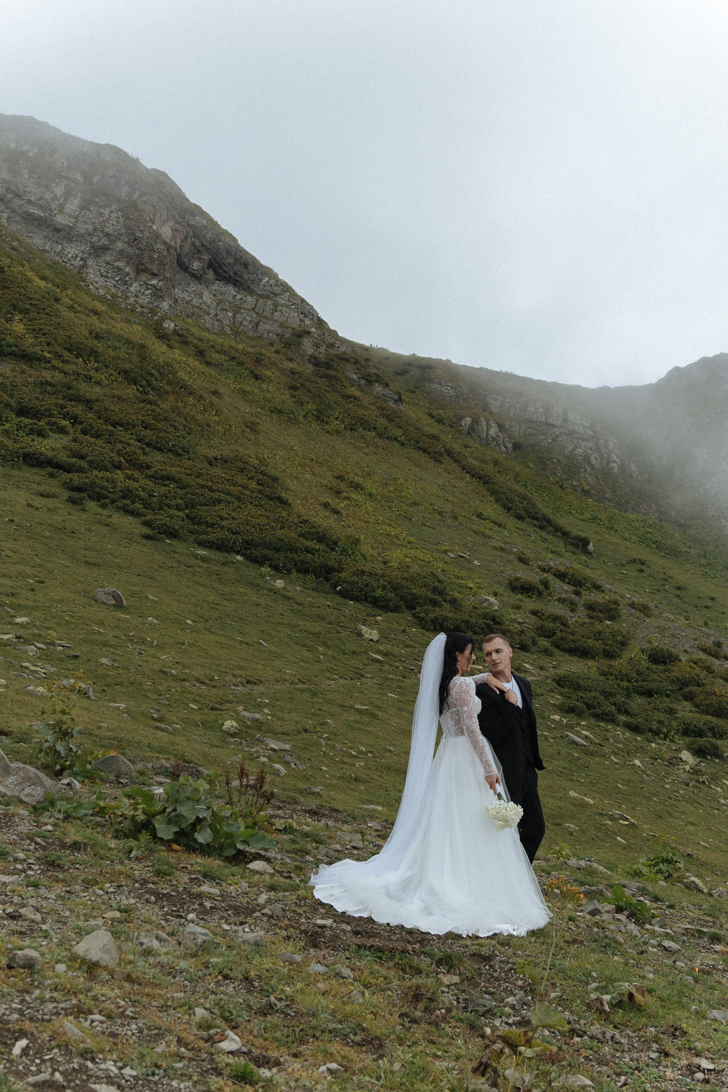 Свадебная Фотосессия в горах Сочи Красной поляны. Фотограф Сочи Адлер Сириус Красная поляна Олеся Минив