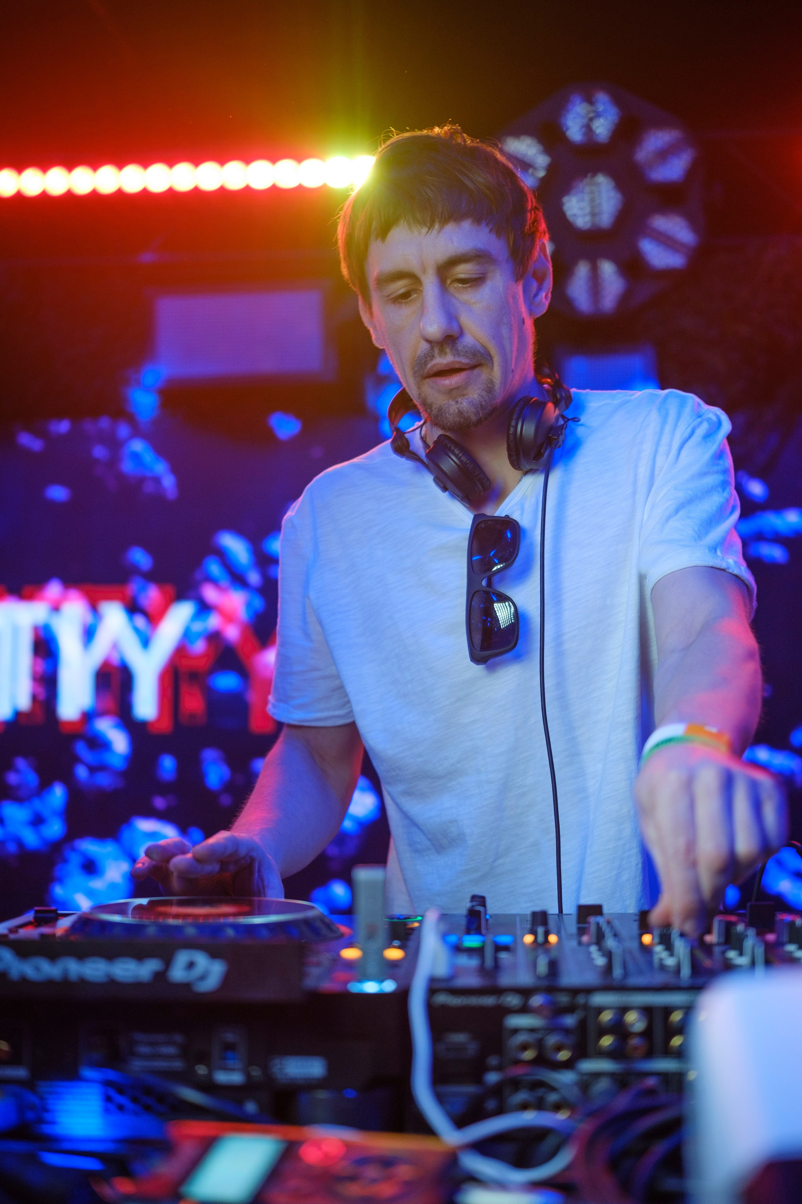 Embargo 2/03. Главная