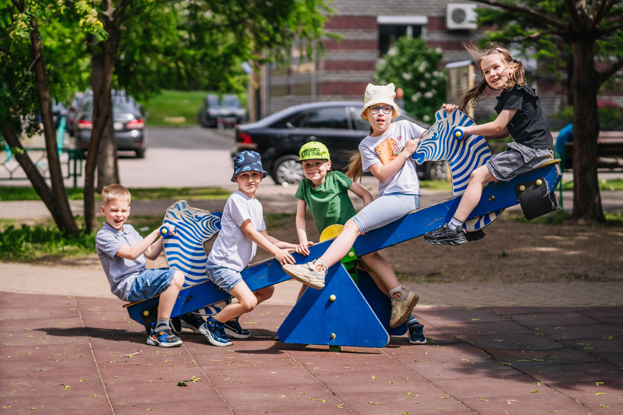 Сад4. Школьные альбомы и альбомы для детского сада. Юлия Осипова. Москва