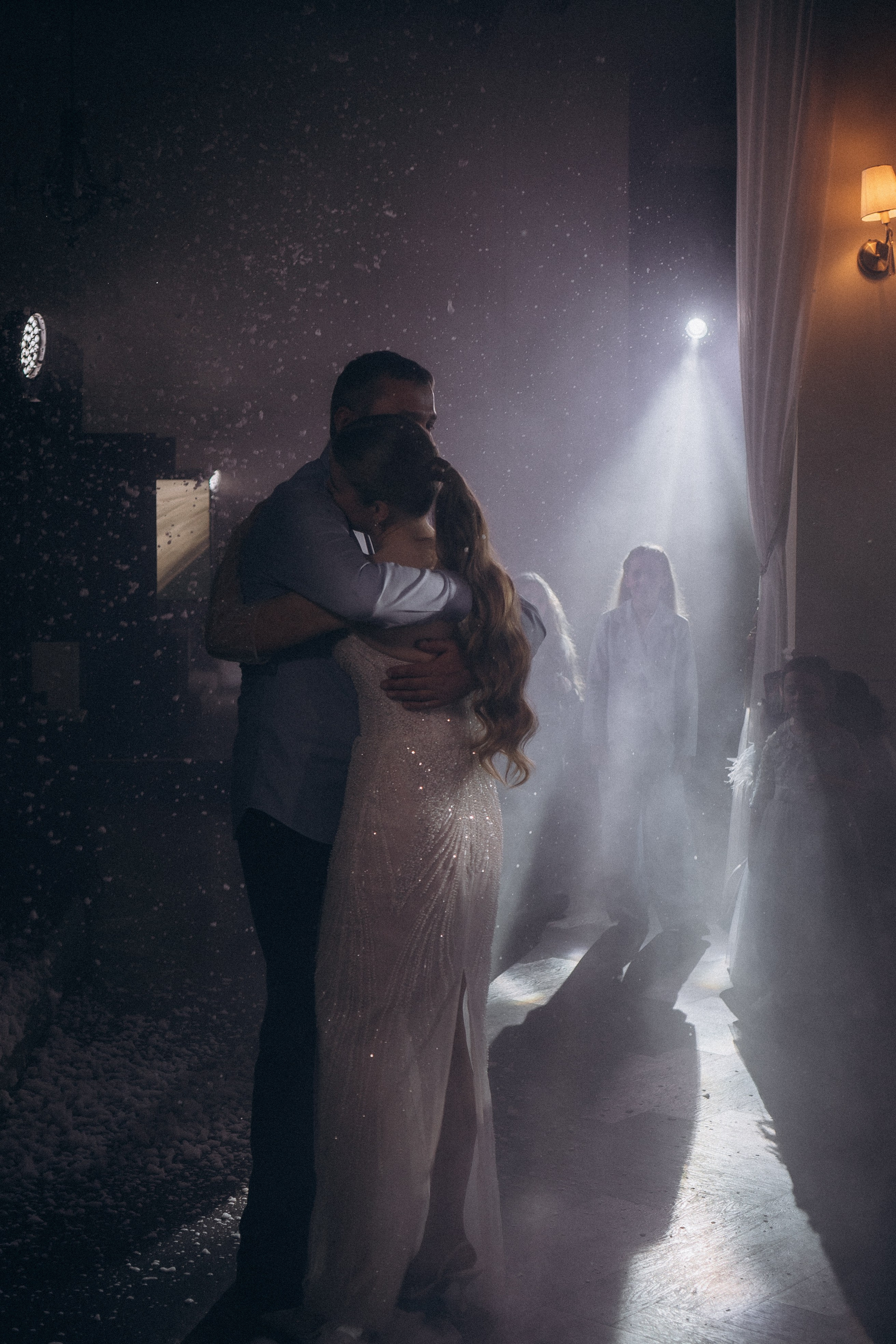 СВАДЕБНАЯ СЬЕМКА СБОРОВ В ОТЕЛЕ И ВЫЕЗД НА ЦЕРЕМОНИЮ (СНЯТО В СИБИРЕ В НИЖНЕВАРТОВСКЕ). Профессиональный фотограф, Санкт-Петербург — Виктория Богомолова