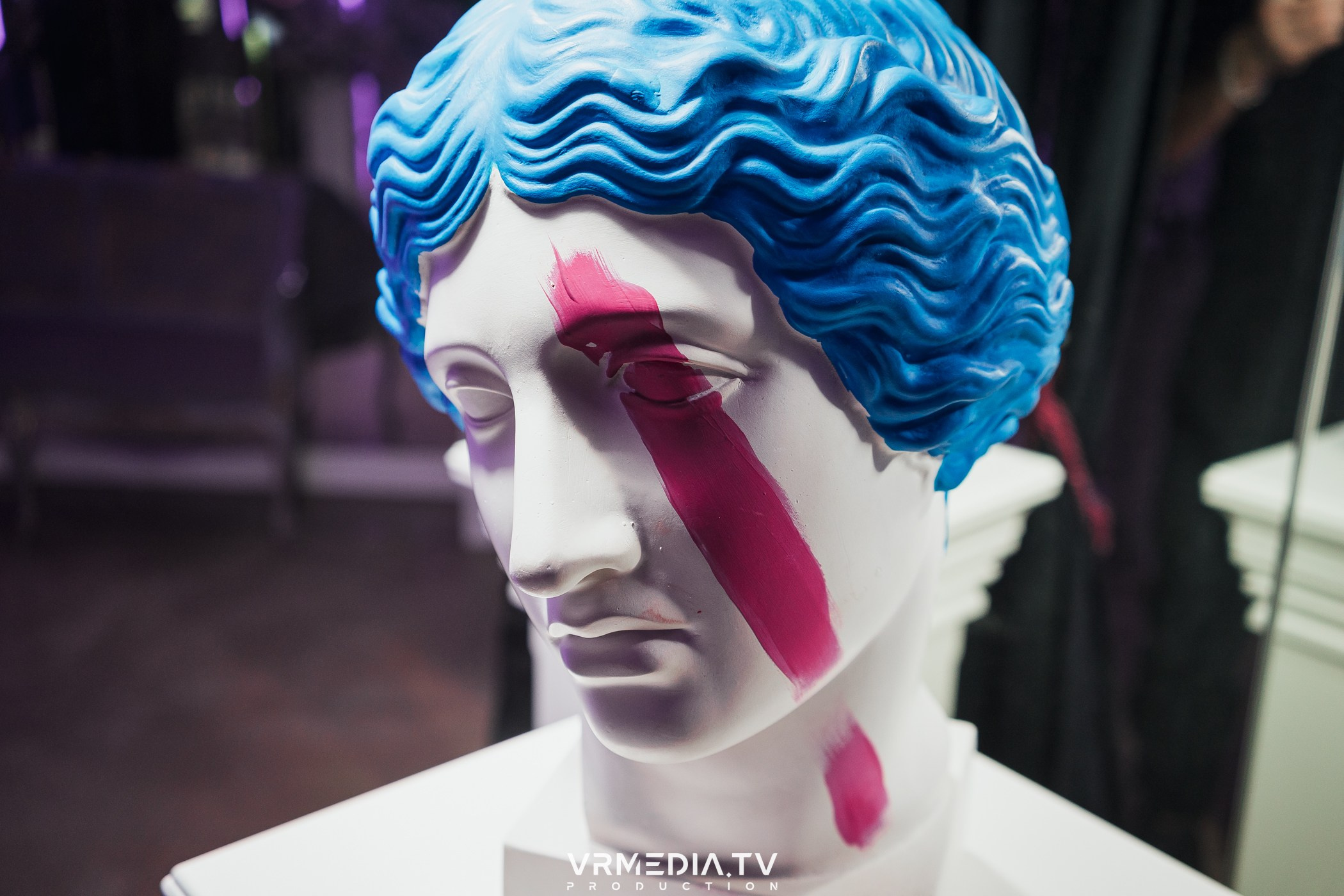 НОВОГОДНЯЯ РАЗМИНКА в караоке-баре «Volna»