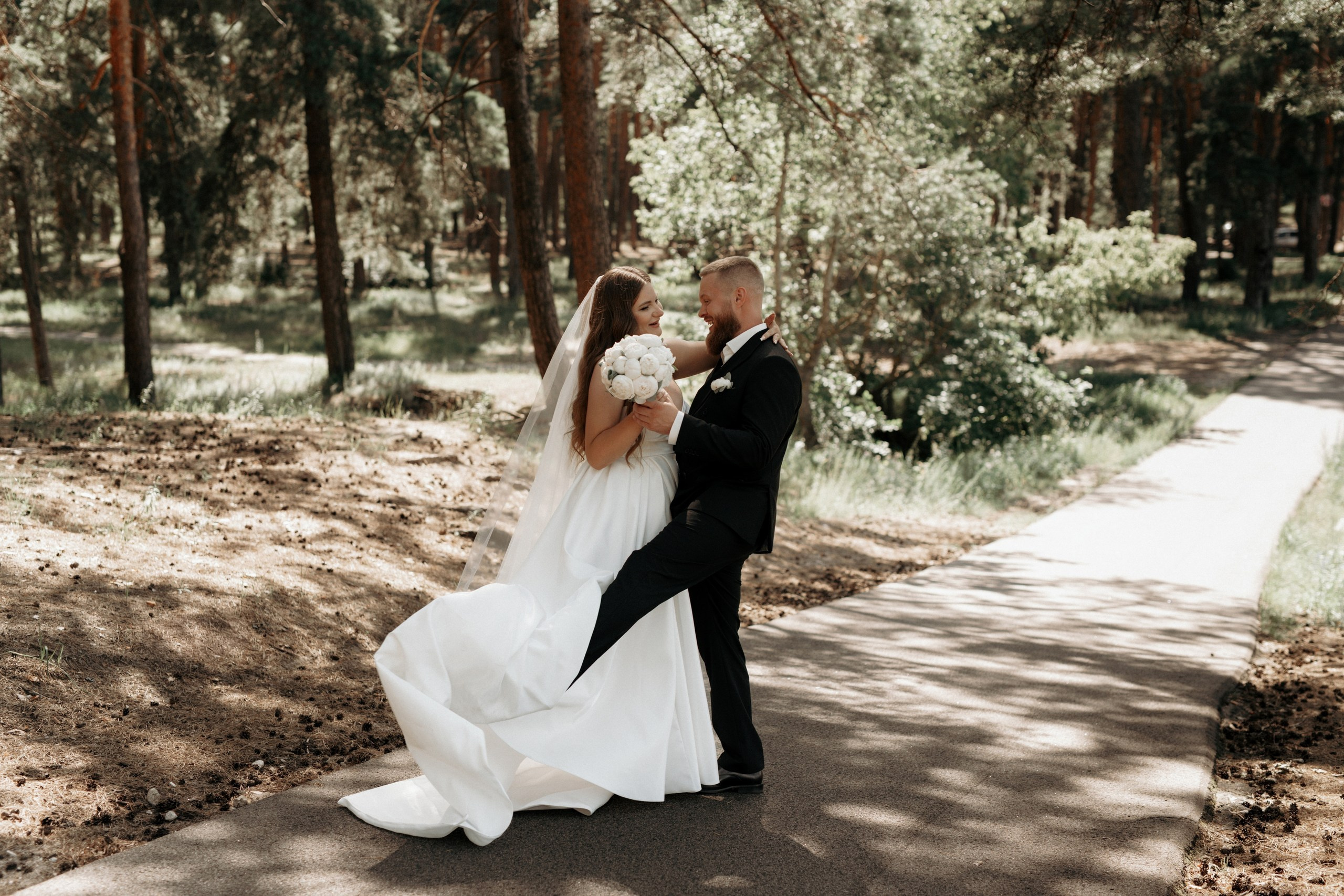 Свадьба Анастасии и Евгения, Картинная галерея, прогулка в лесу. Ресторан «Хлеб и Винотека». Свадебный фотограф в Тамбове Павел Четвертков