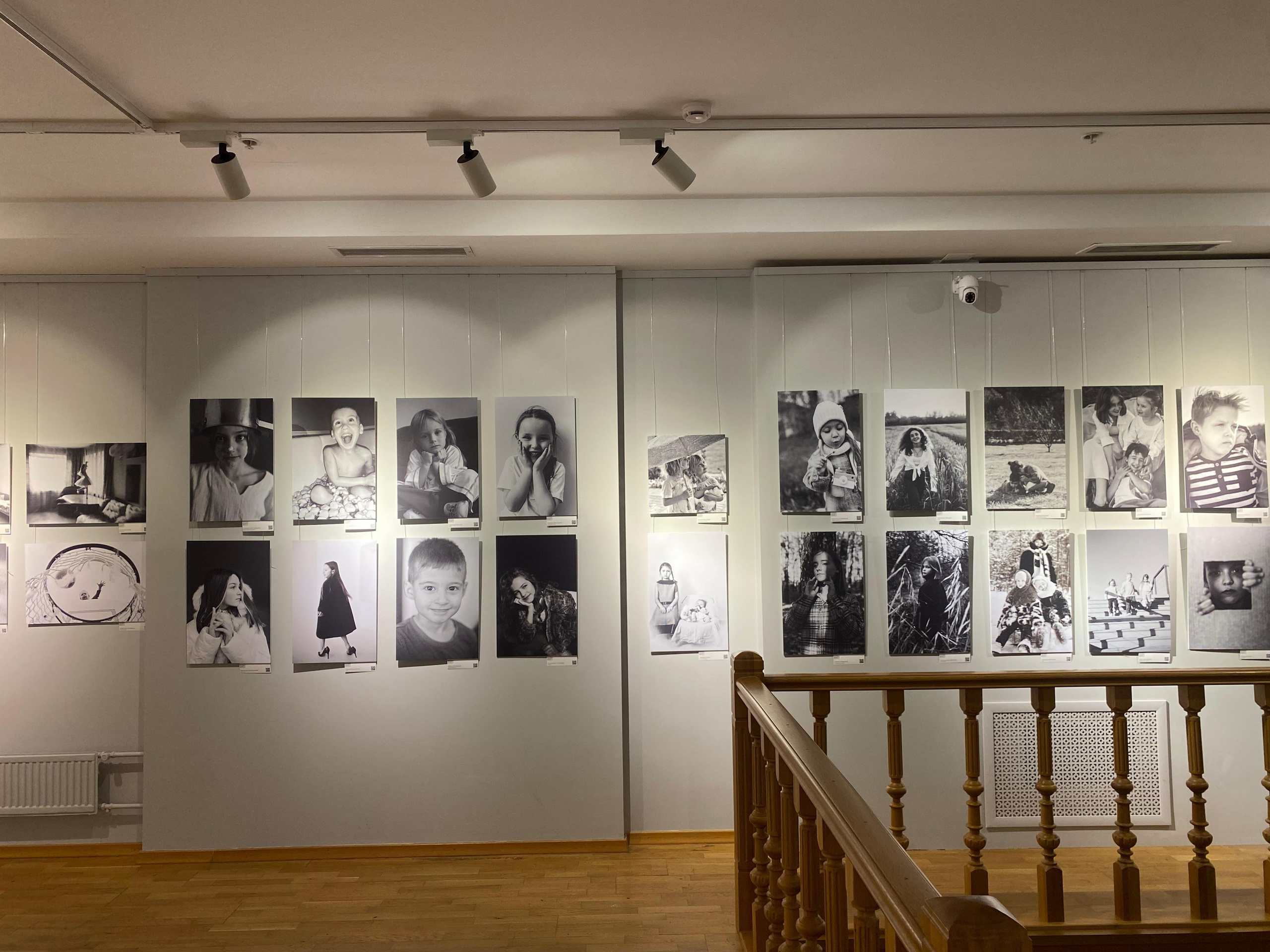 Выставки. Семейный и детский фотограф в Алматы Юровских Инесса