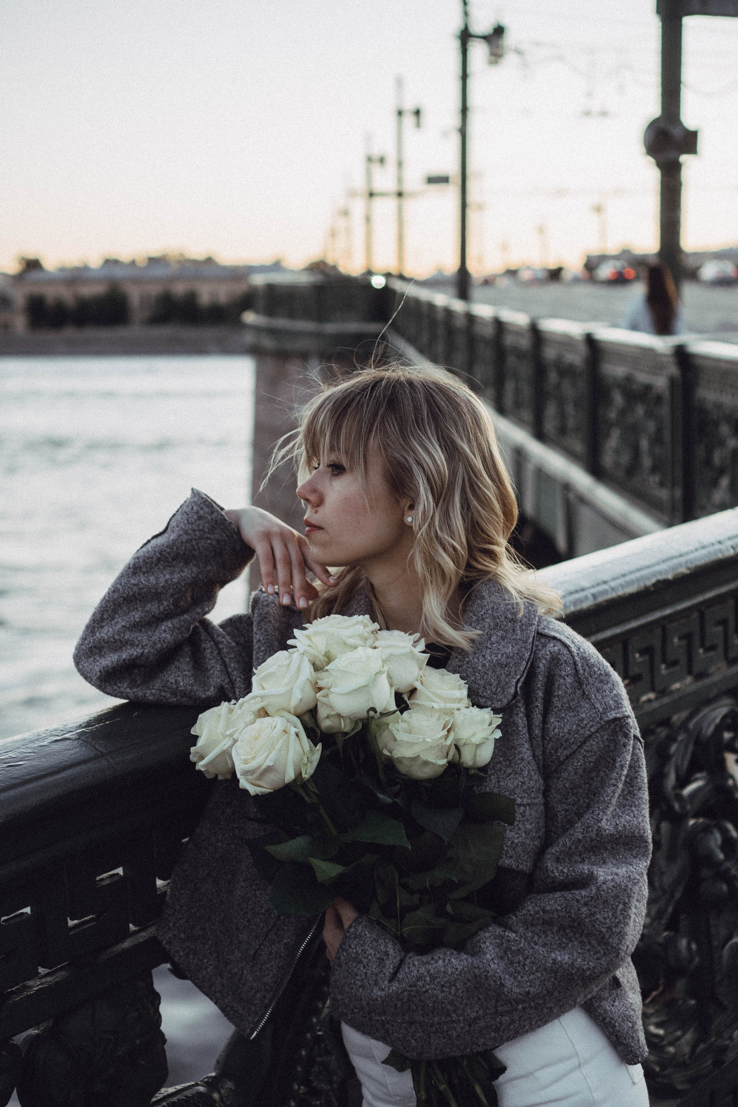 ПРОГУЛКА ПО ГОРОДУ В БЕЛЫЕ НОЧИ (другой вариант). Профессиональный фотограф, Санкт-Петербург — Виктория Богомолова