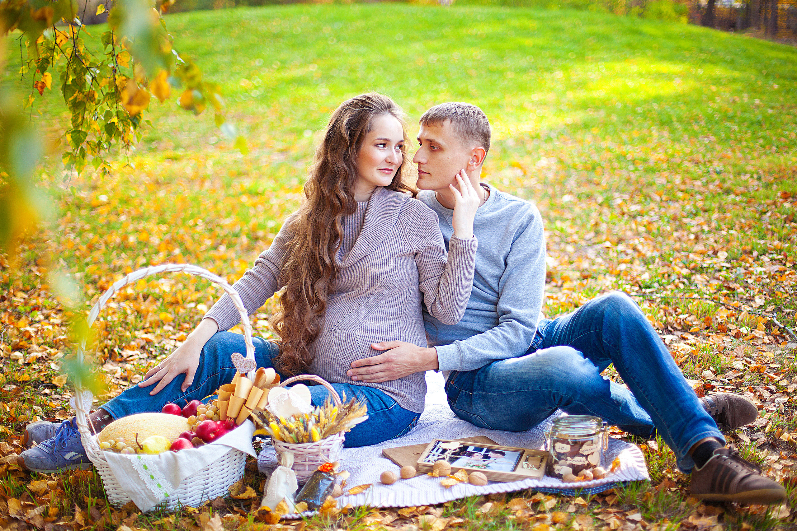 Уличная беременная съемка 26−36 недель. Фотограф новорожденных и детей до года в Новосибирске Ka