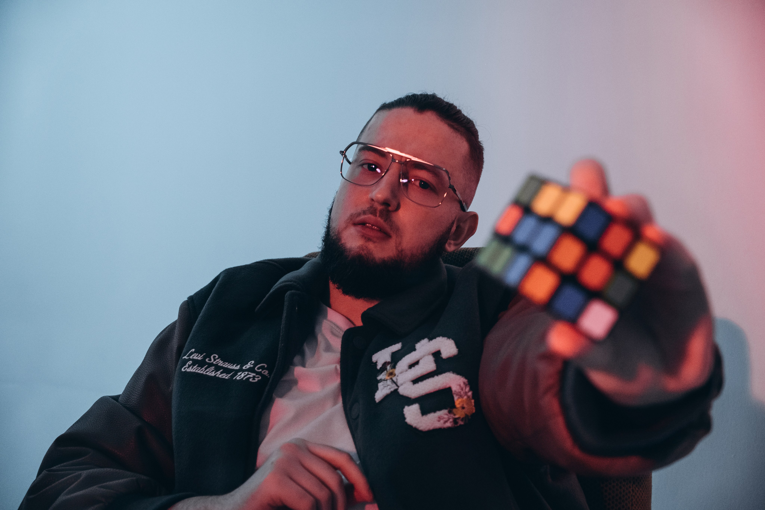 Студийная с цветным светом. Фотограф в Иркутске Анна Мирошникова