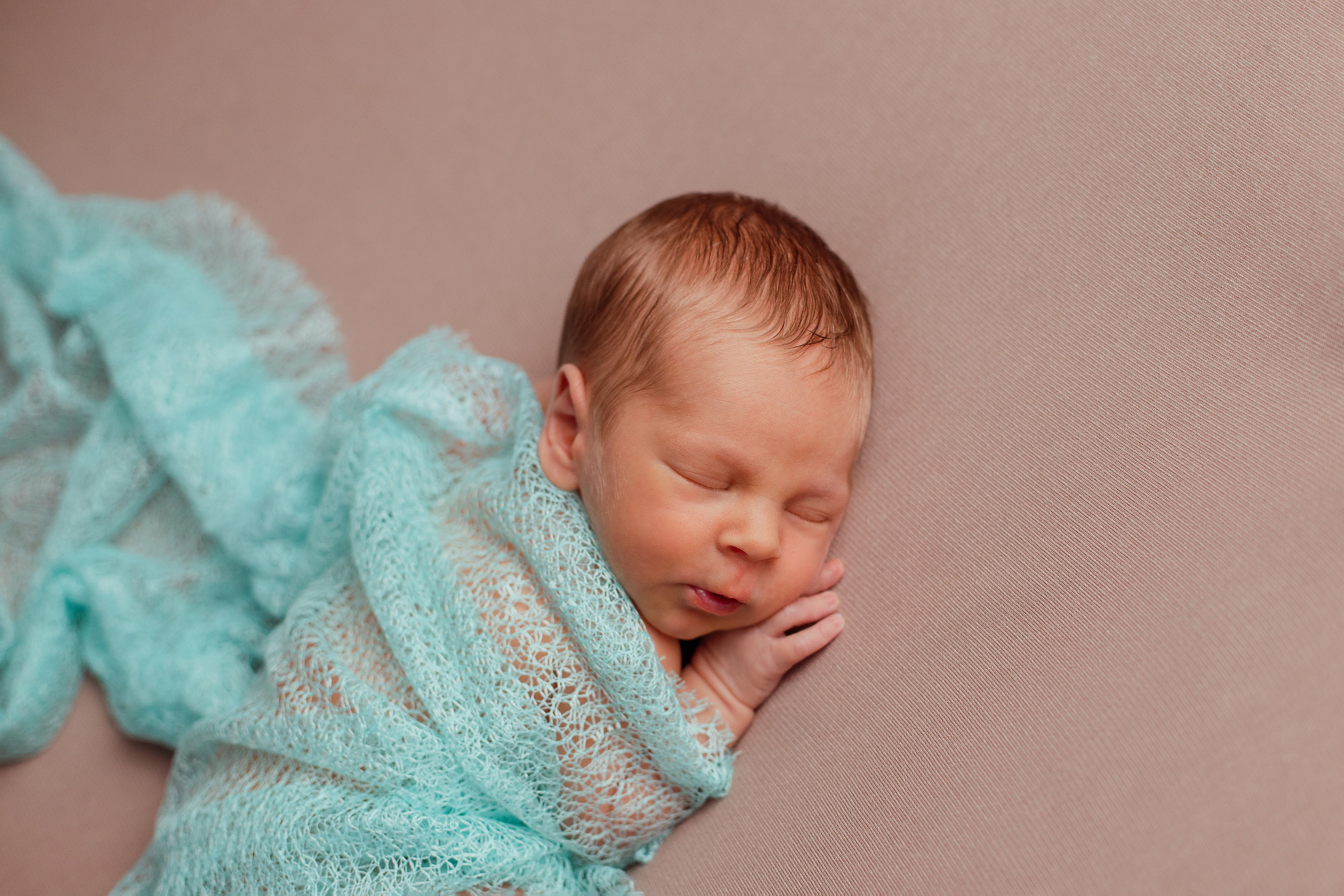 Малыш Илюша (13 дней). Фотограф в Северском районе| г. Краснодар Алена Заливчая